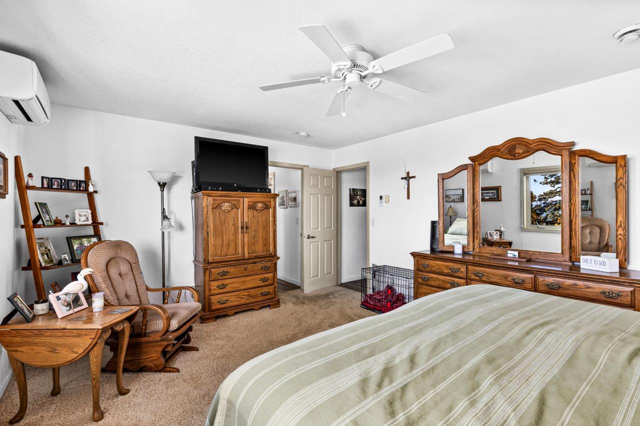 1424 E Skyline Parkway Property Photo 51