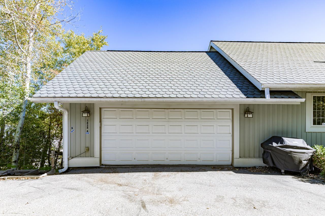 1424 E Skyline Parkway Property Photo 76