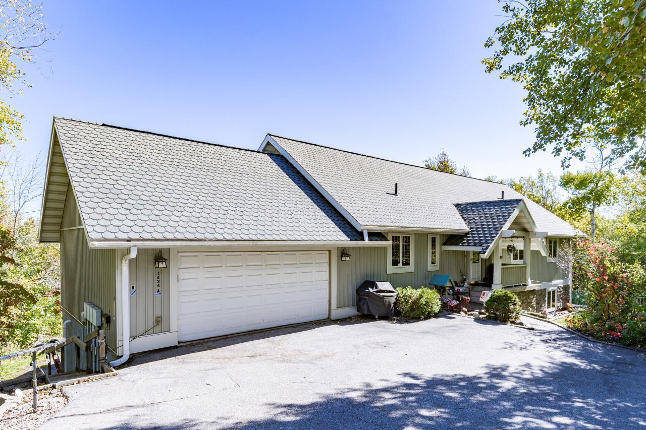 1424 E Skyline Parkway Property Photo 77