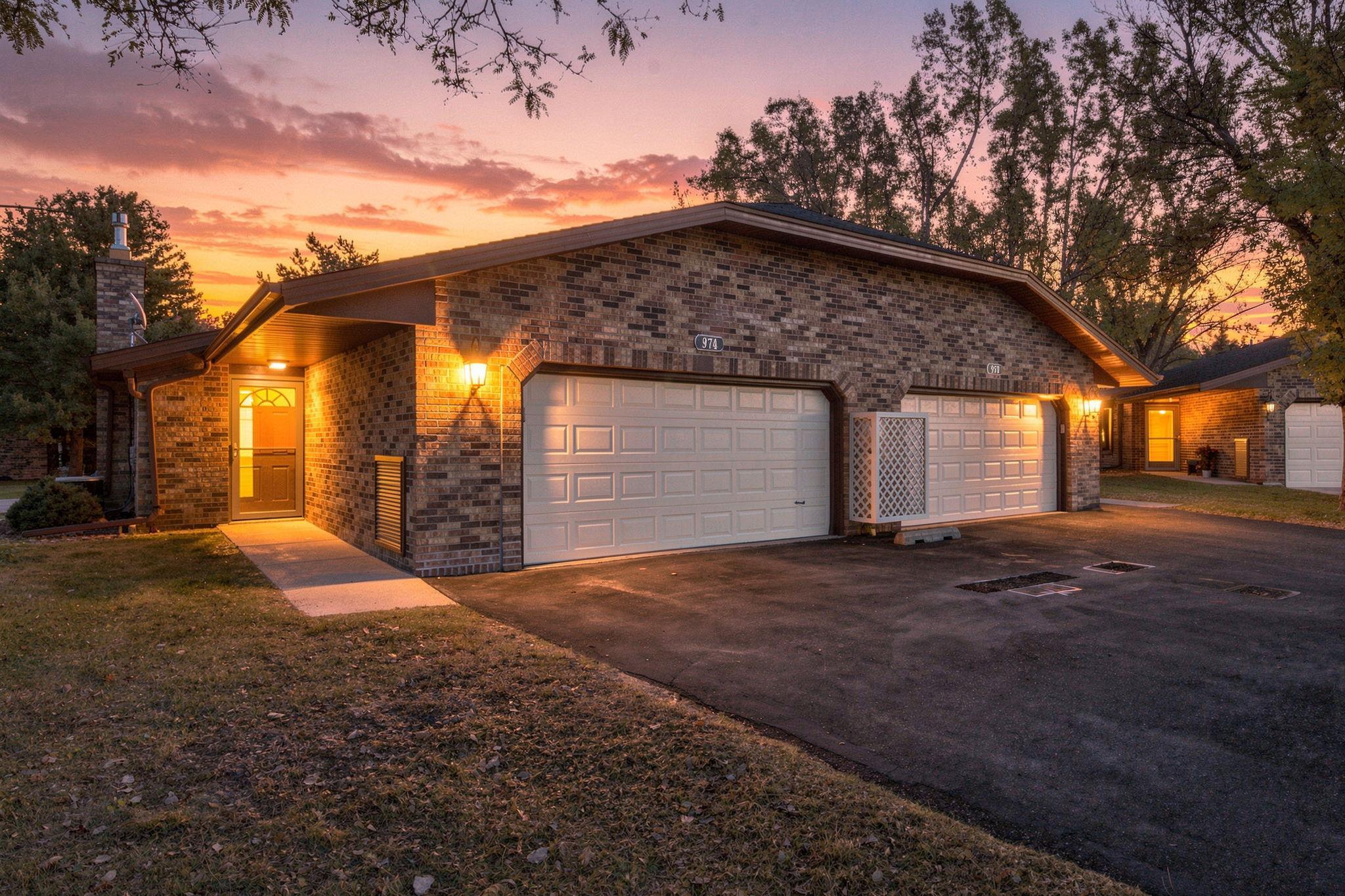 974 Yuma Lane N Property Photo 1