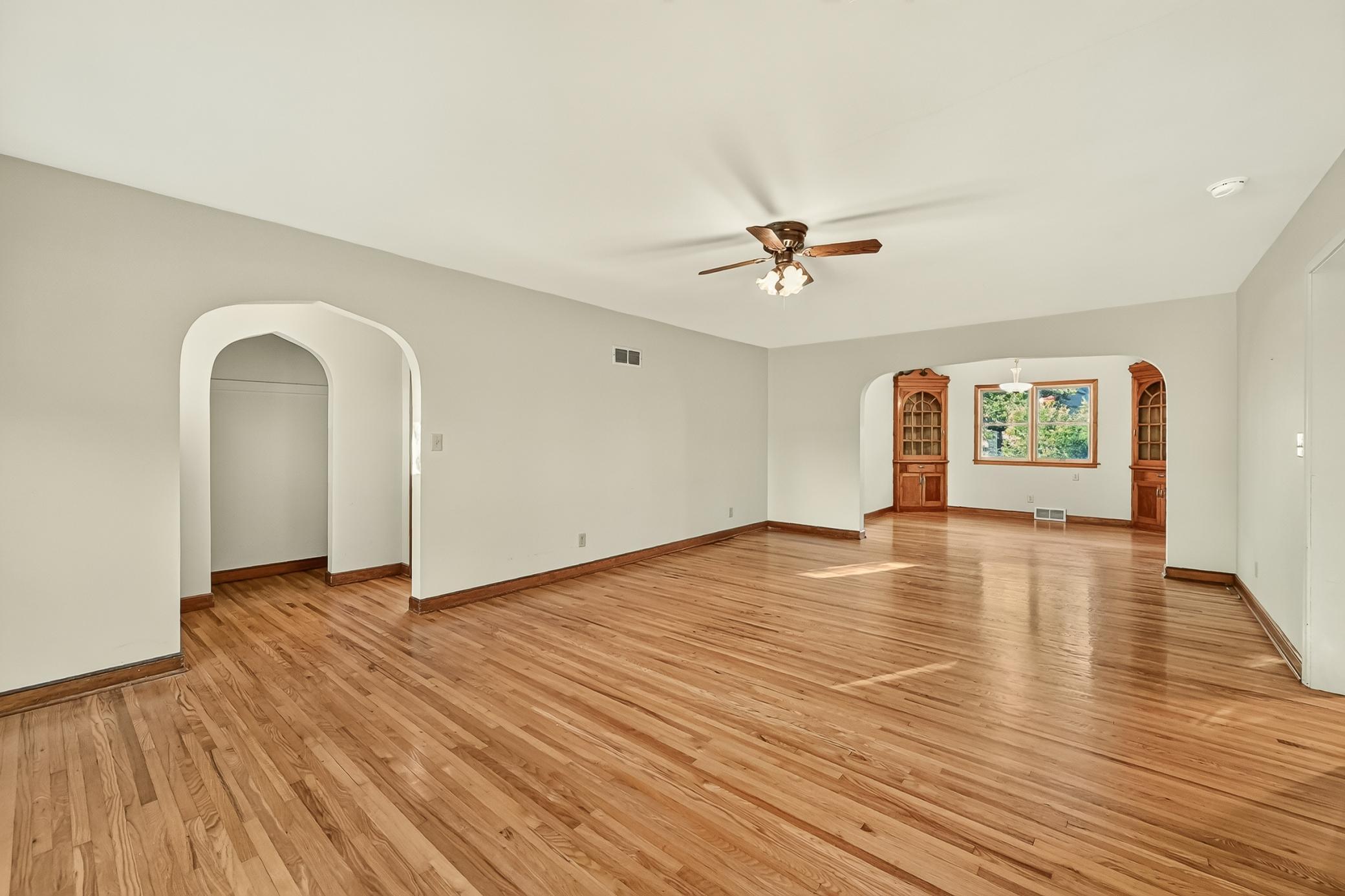307 2nd Avenue Nw Property Photo 5