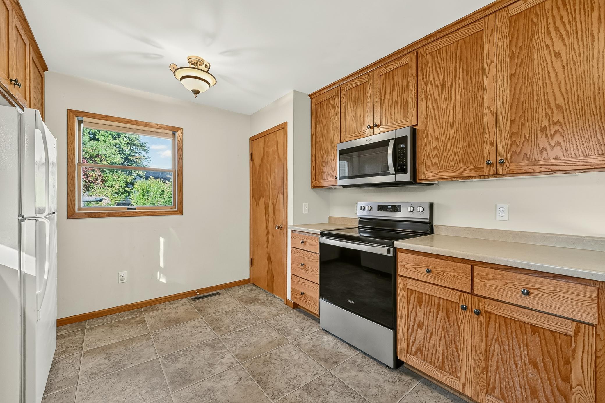 307 2nd Avenue Nw Property Photo 10