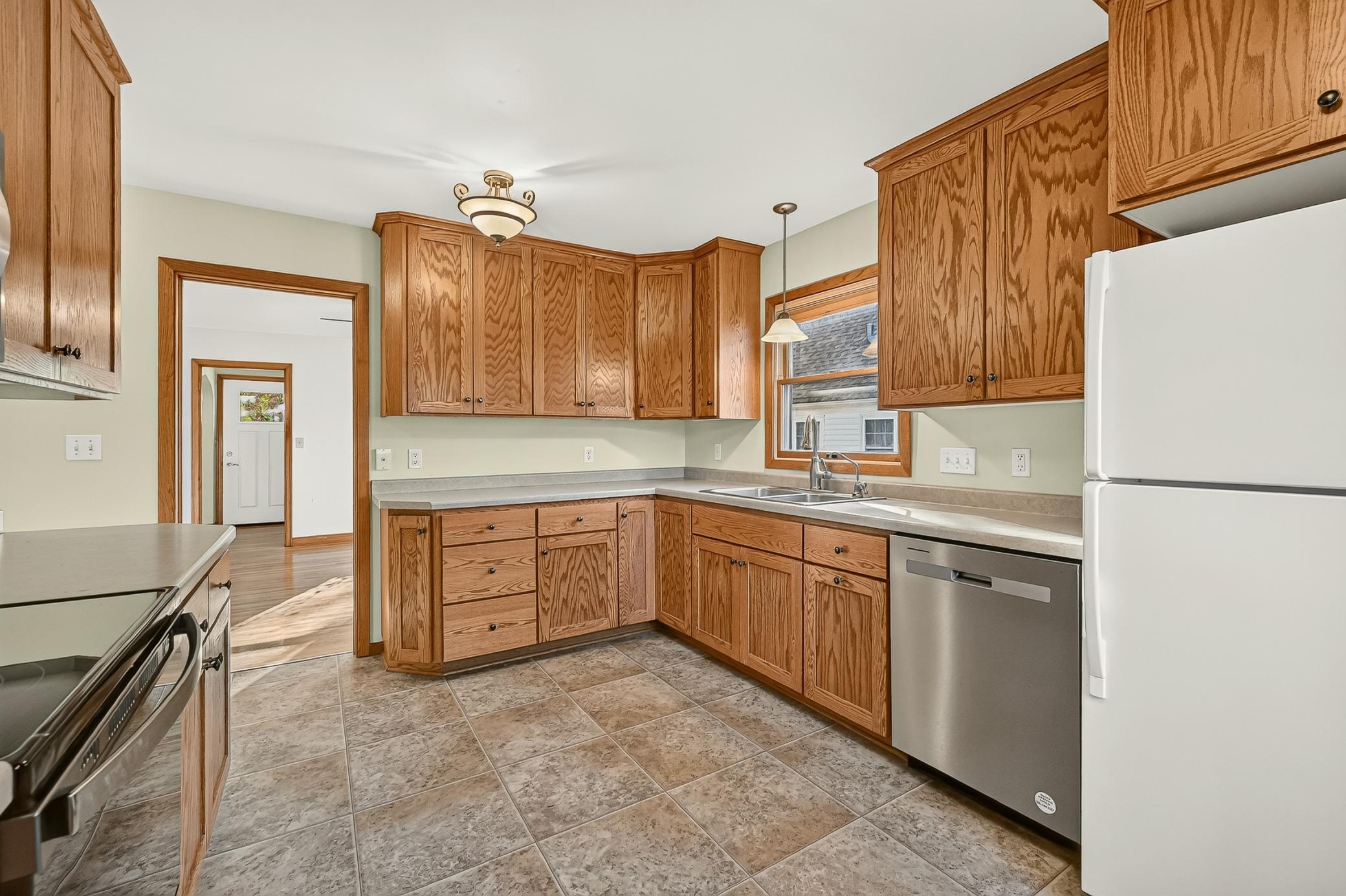307 2nd Avenue Nw Property Photo 11