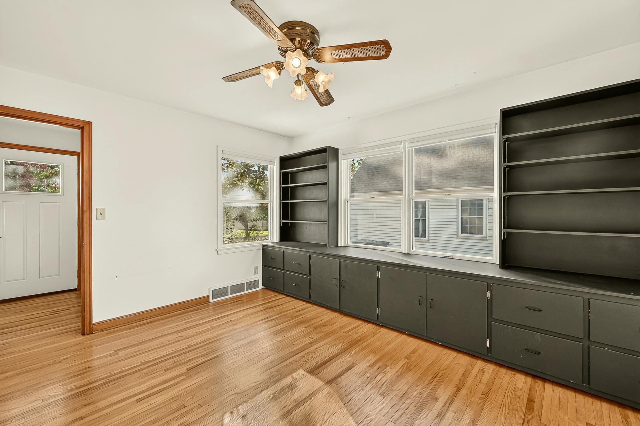 307 2nd Avenue Nw Property Photo 13