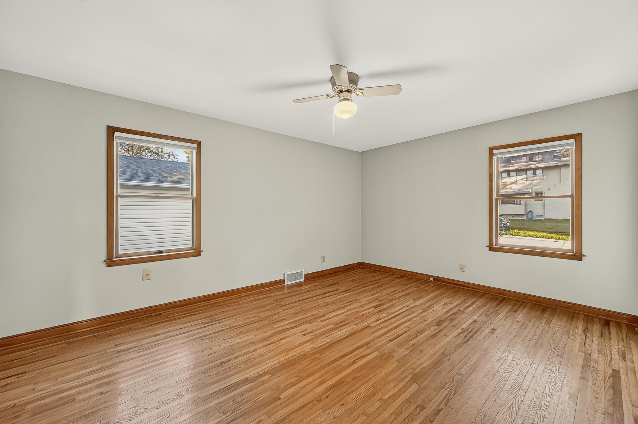 307 2nd Avenue Nw Property Photo 16