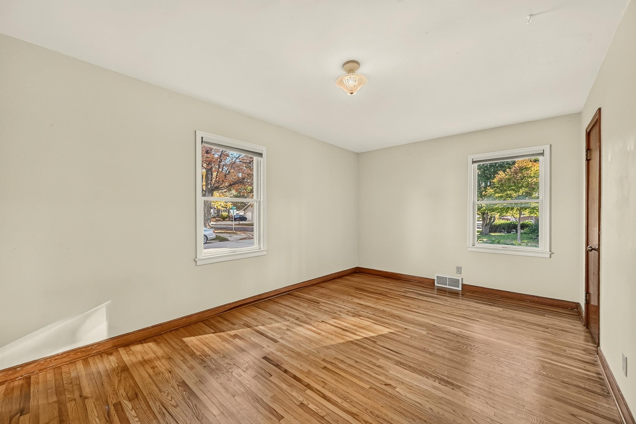 307 2nd Avenue Nw Property Photo 18