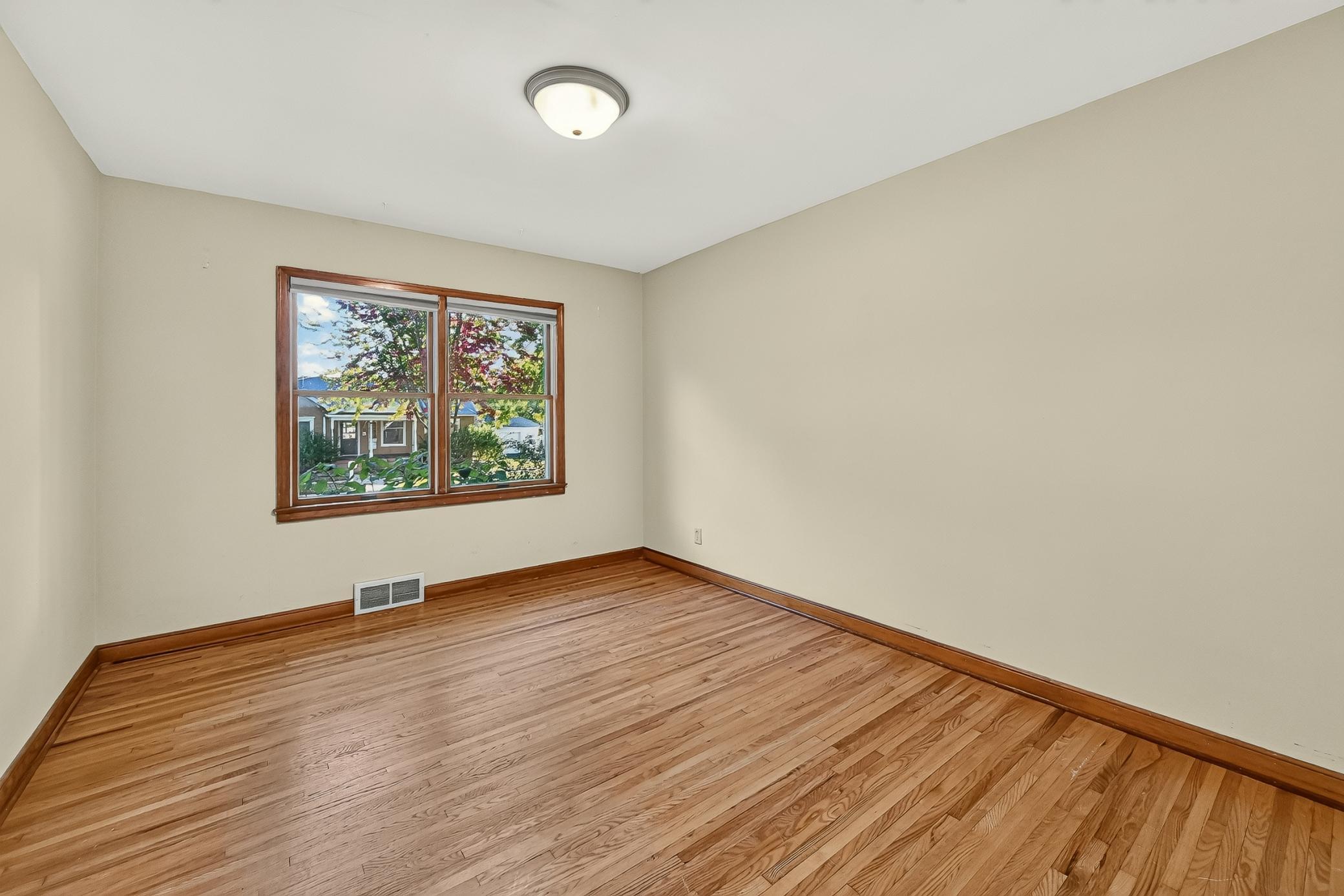 307 2nd Avenue Nw Property Photo 20