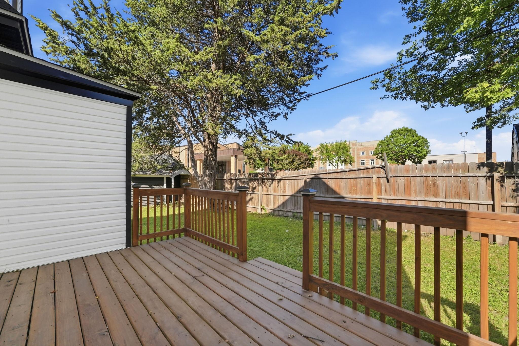 321 7th Street Sw Property Photo 9