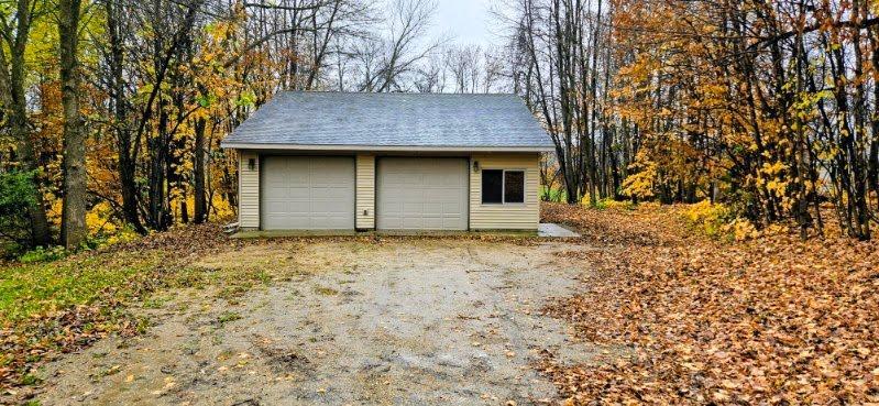 4760 Country Shores Property Photo 1