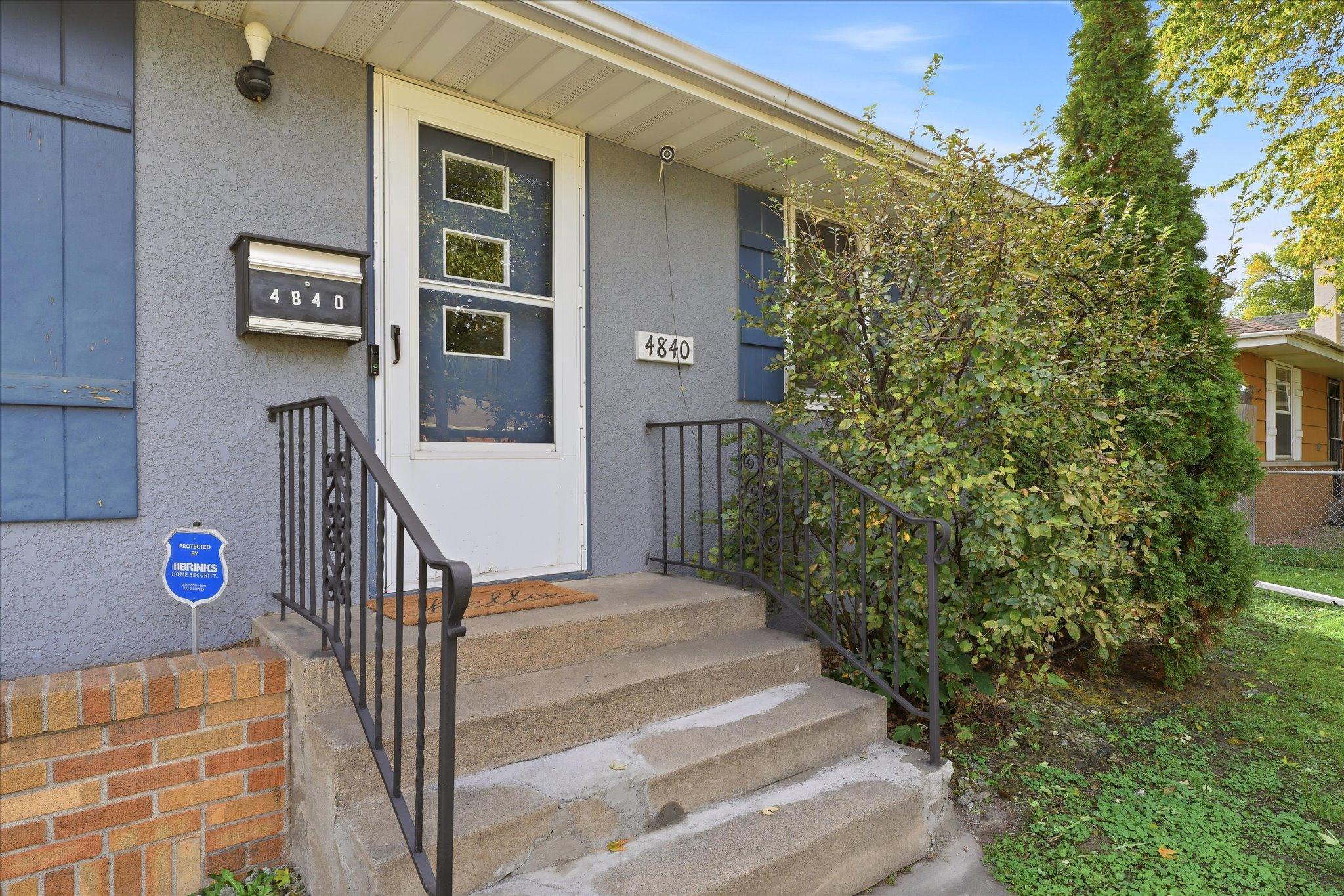 4840 N 6th Street Property Photo 5