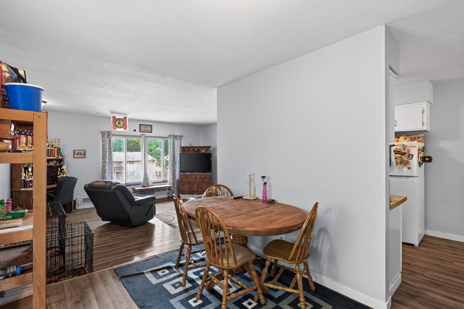 5017-5019 Shoreline Drive Property Photo 5