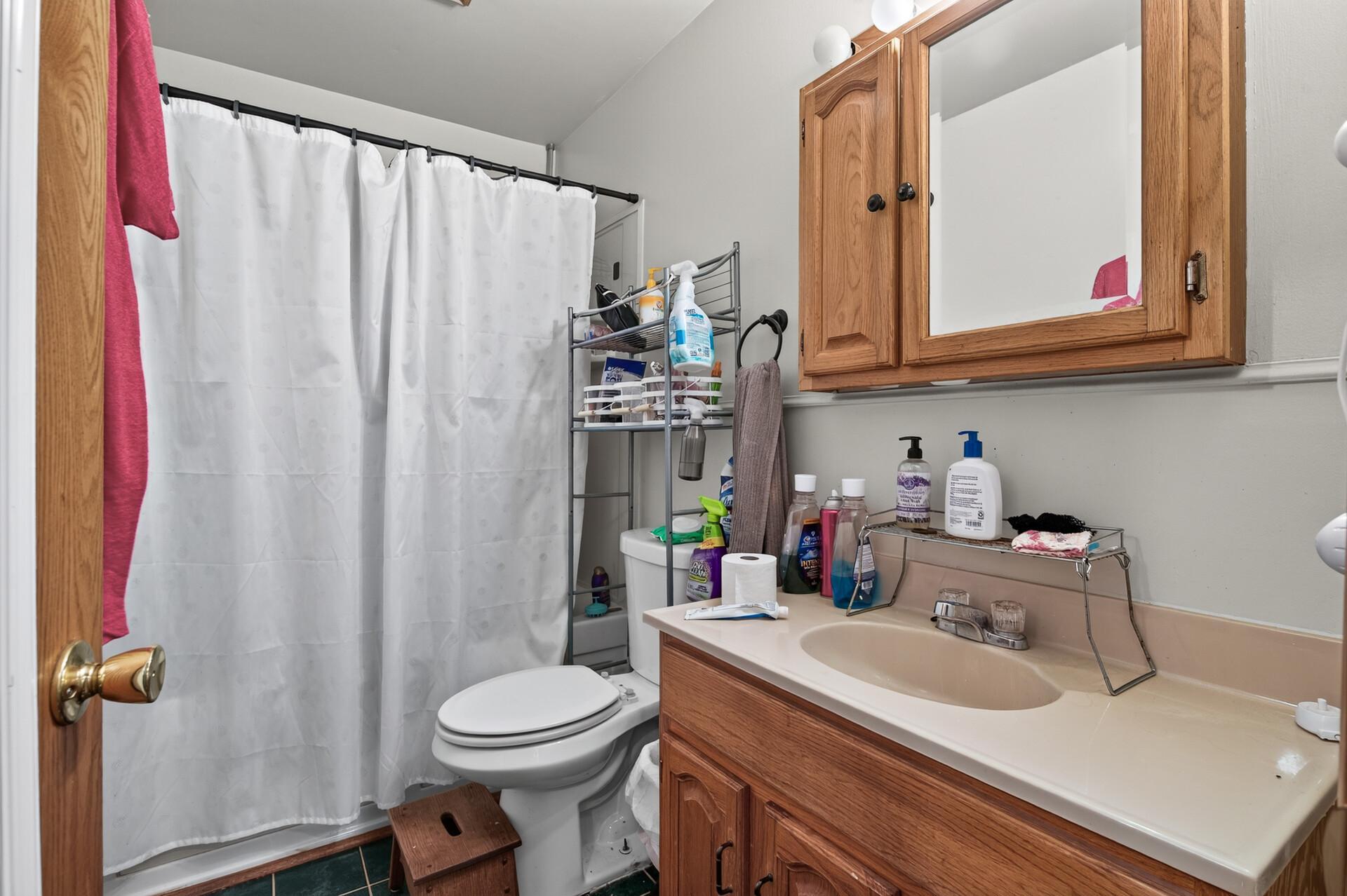 5017-5019 Shoreline Drive Property Photo 7