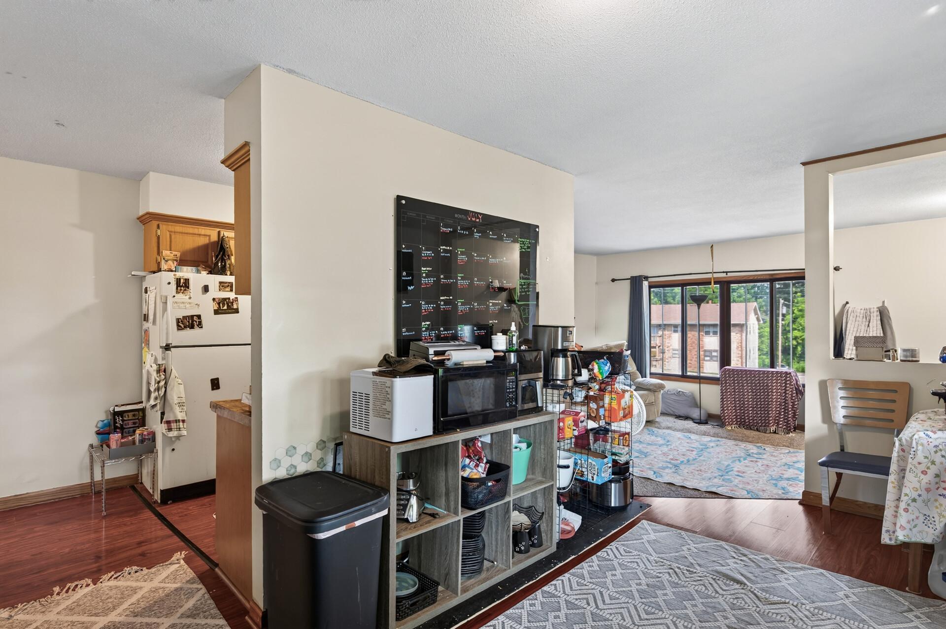 5017-5019 Shoreline Drive Property Photo 17