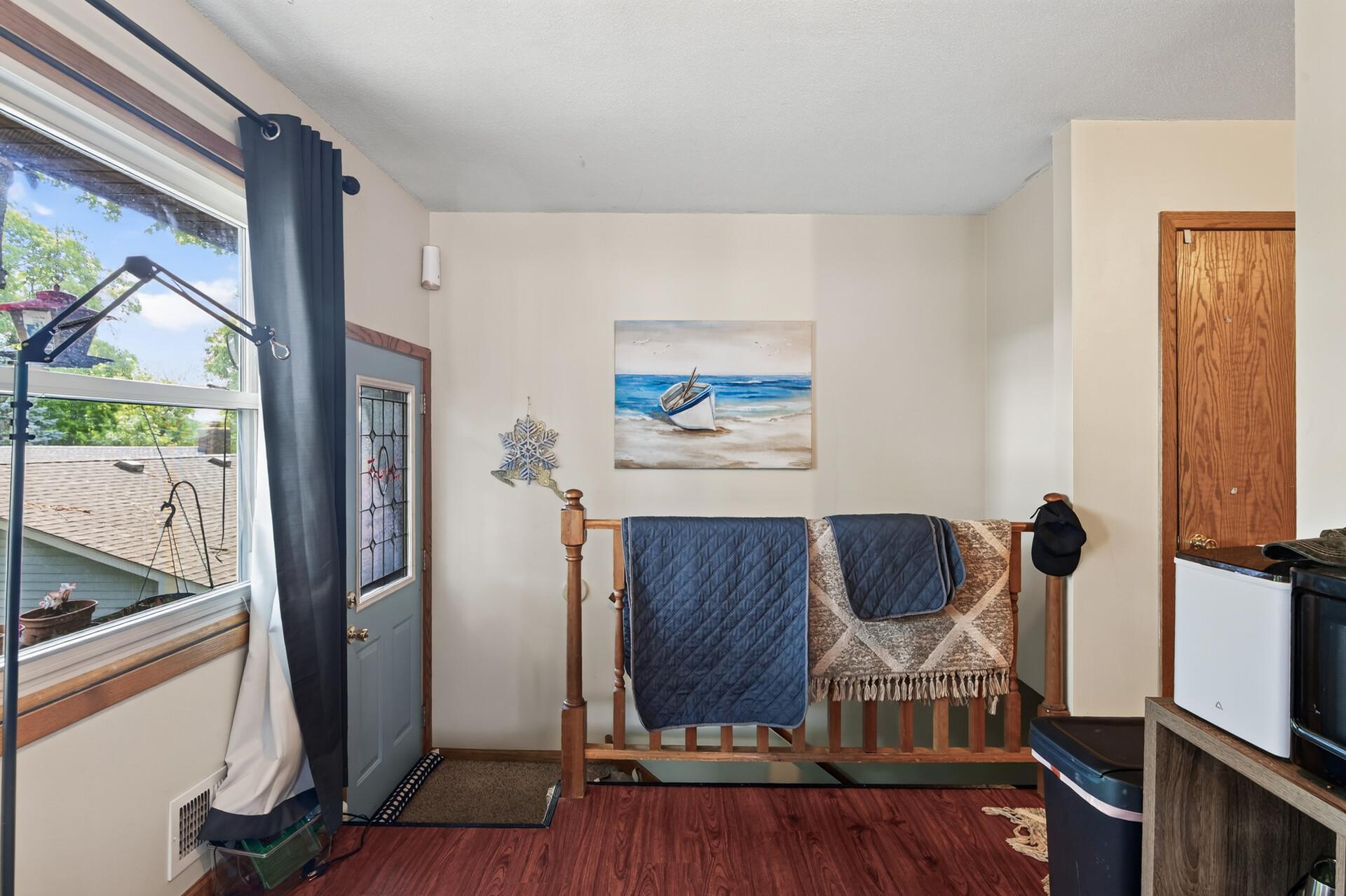 5017-5019 Shoreline Drive Property Photo 18