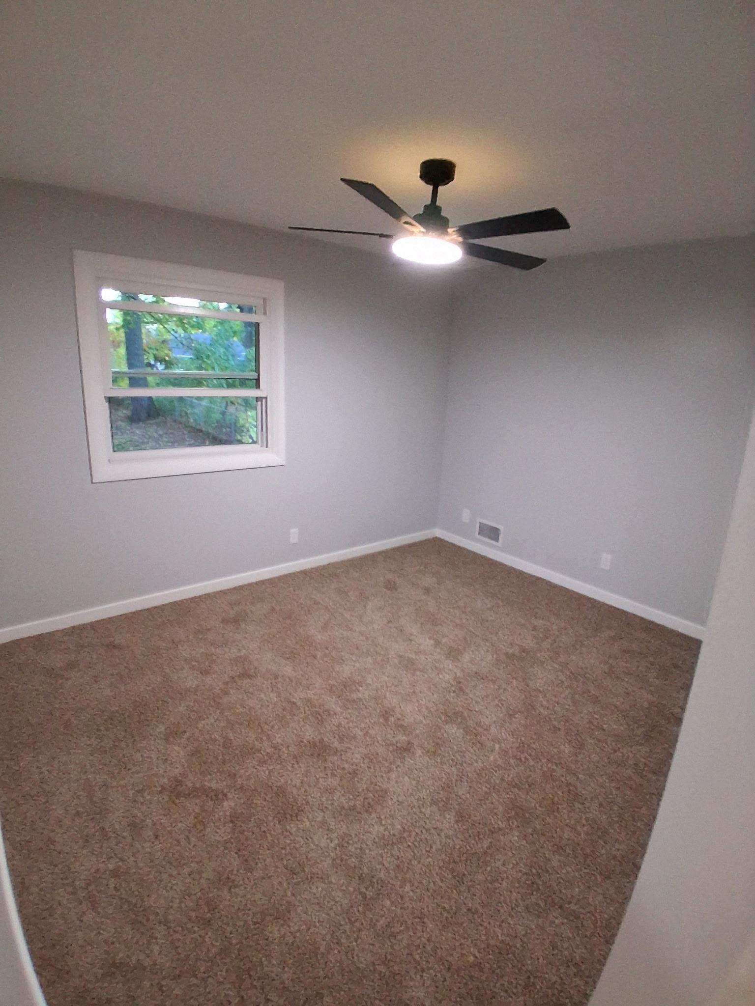 5017-5019 Shoreline Drive Property Photo 32