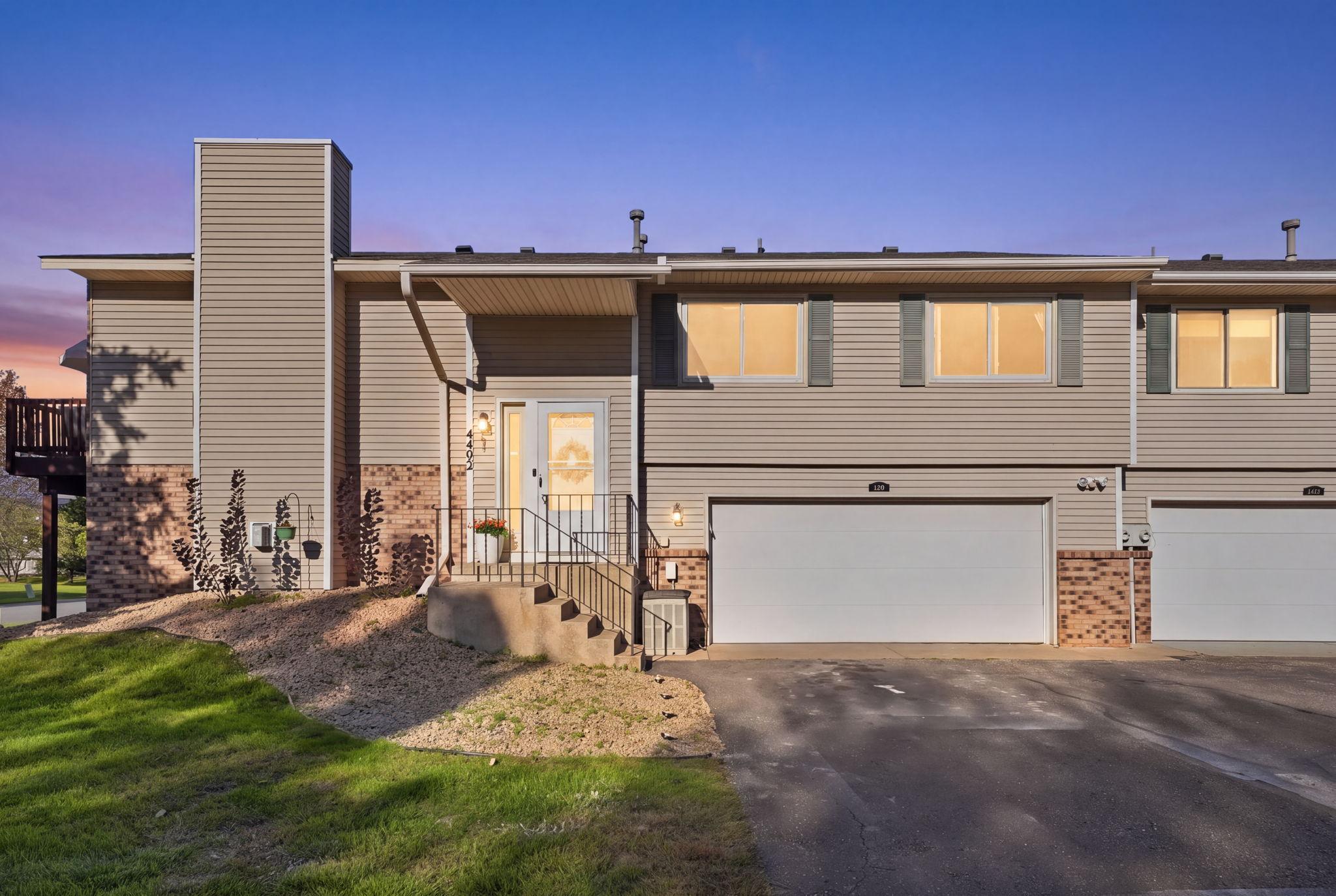 4492 Clover Lane Property Photo 1