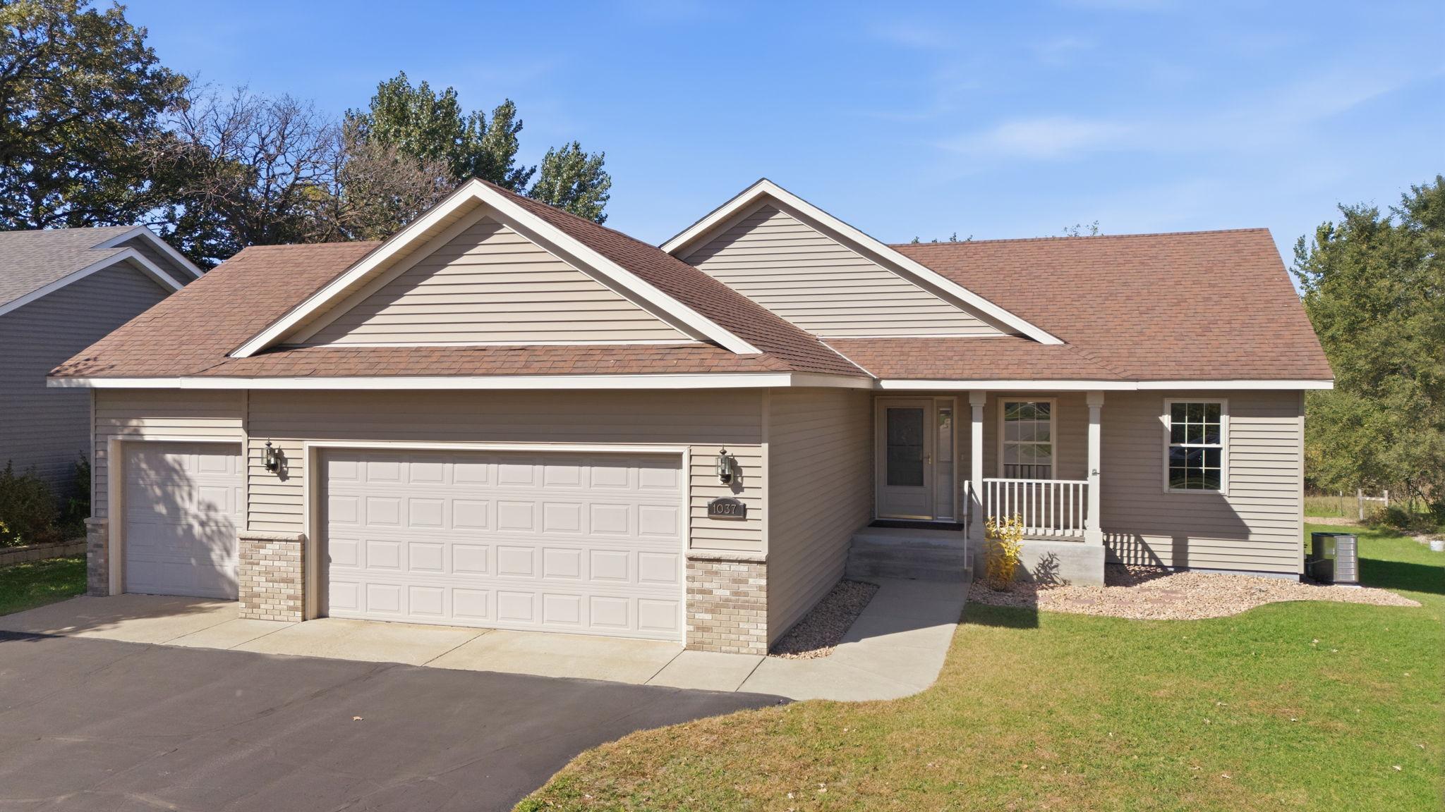 1037 Cory Lane Property Photo 1