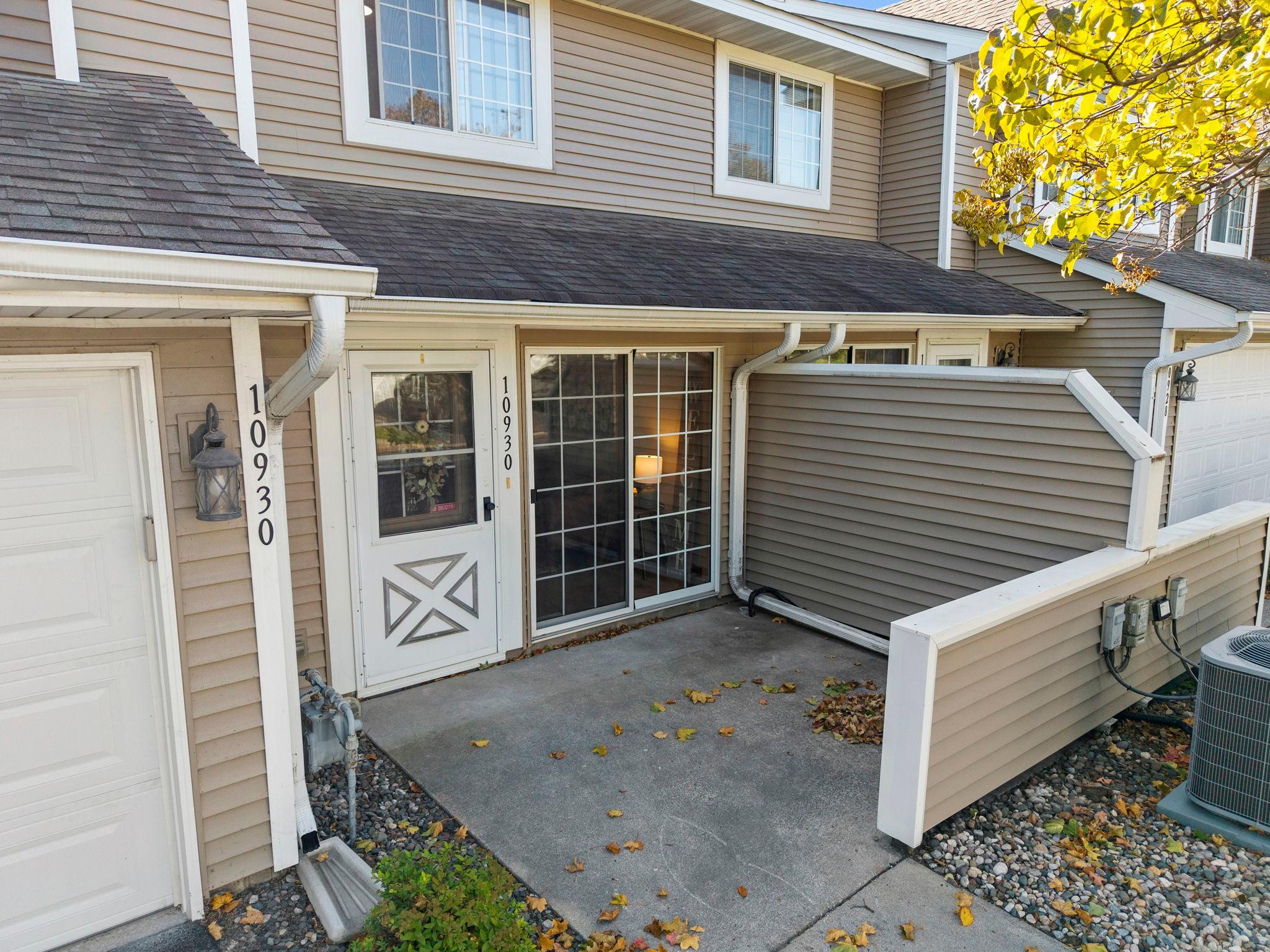 10930 Colorado Avenue N Property Photo 2