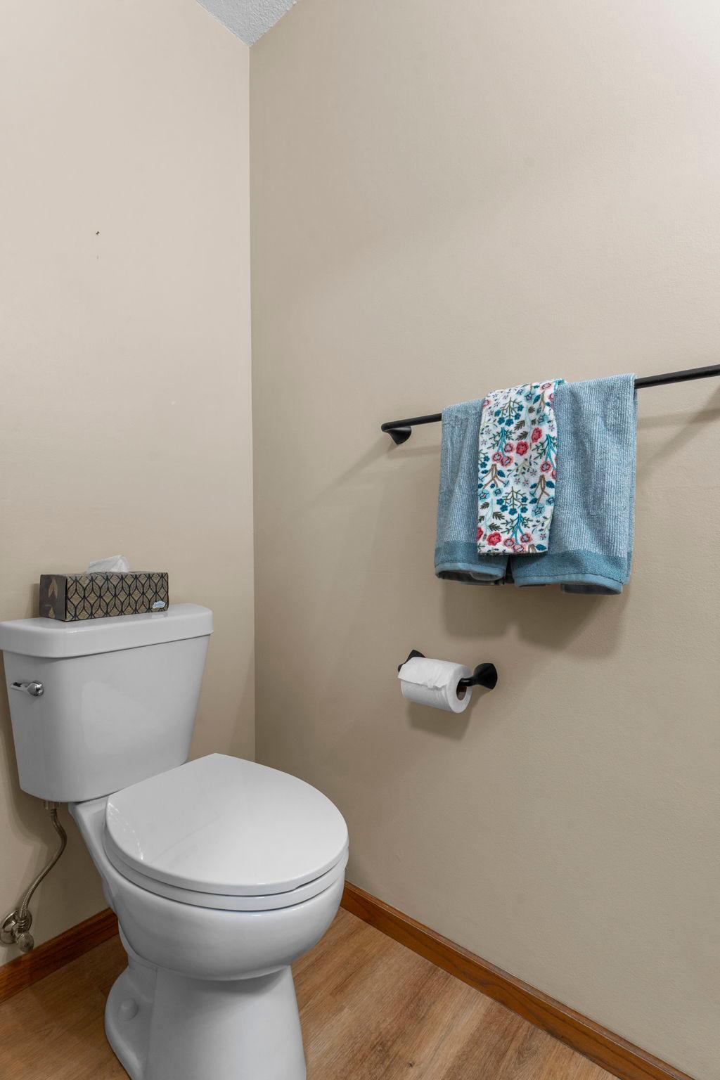 10930 Colorado Avenue N Property Photo 16