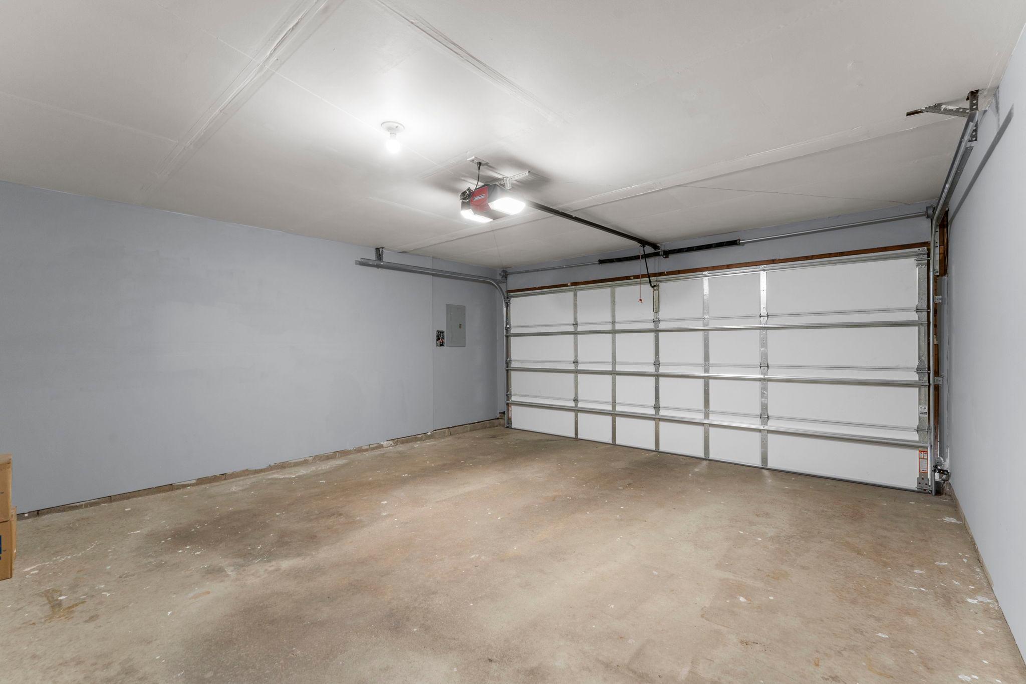 10930 Colorado Avenue N Property Photo 30