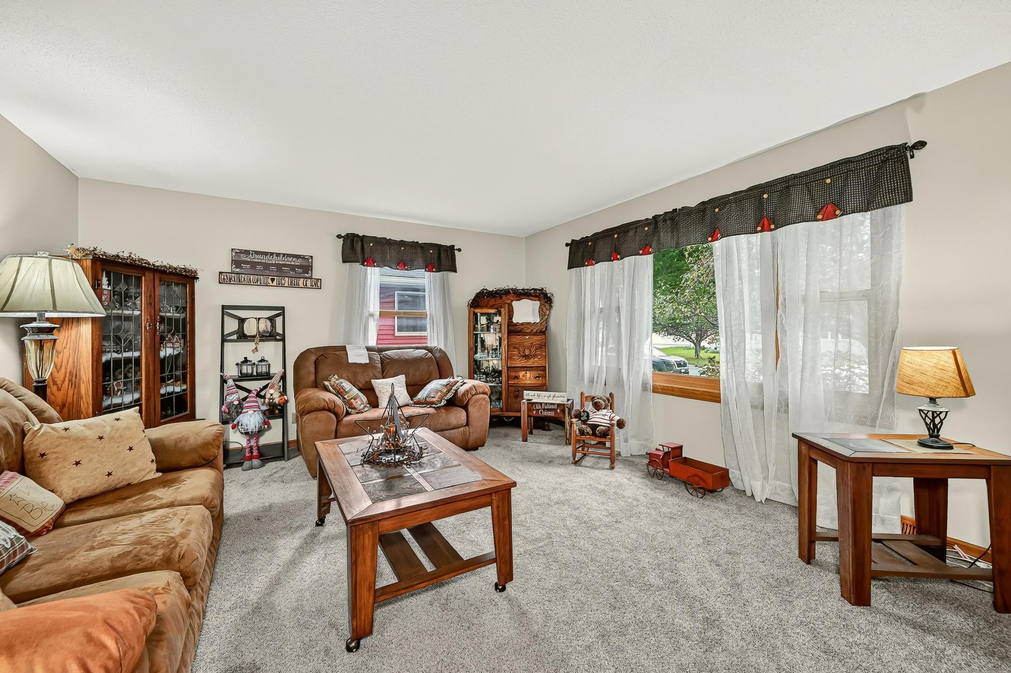 501 Brins Court Se Property Photo 16
