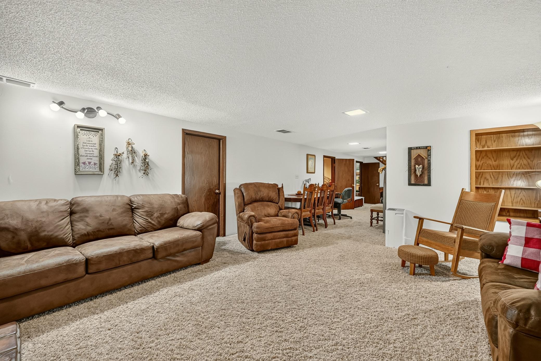 501 Brins Court Se Property Photo 32