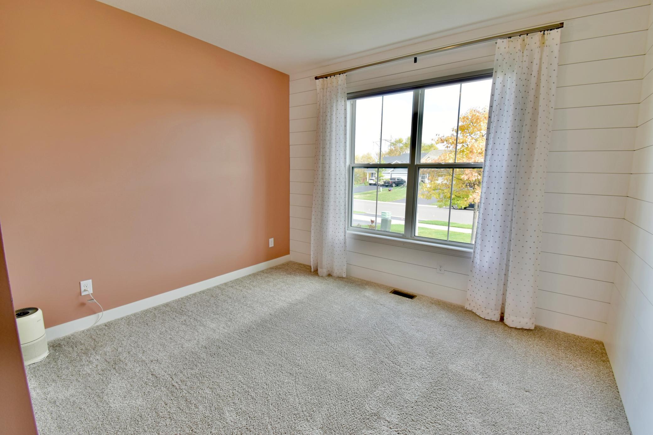 5237 Jansen Avenue Ne Property Photo 21
