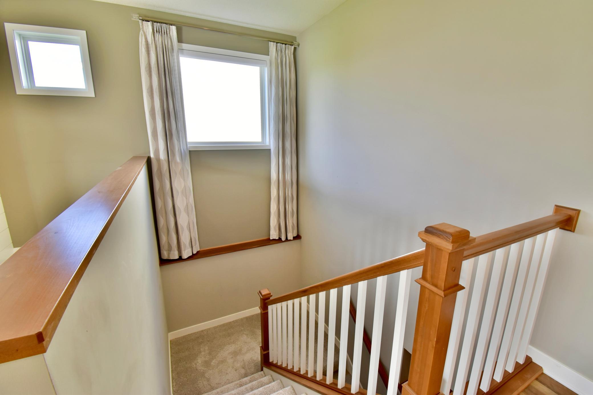 5237 Jansen Avenue Ne Property Photo 27