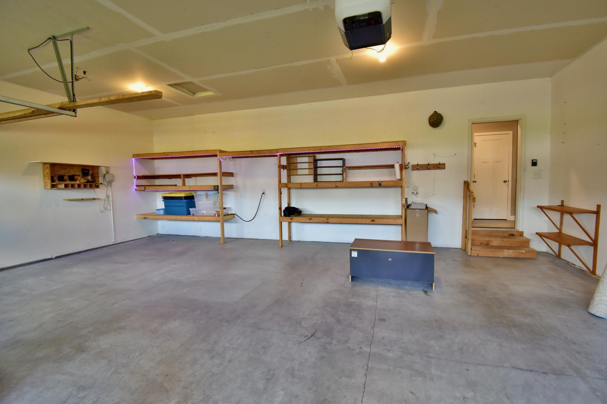 5237 Jansen Avenue Ne Property Photo 43