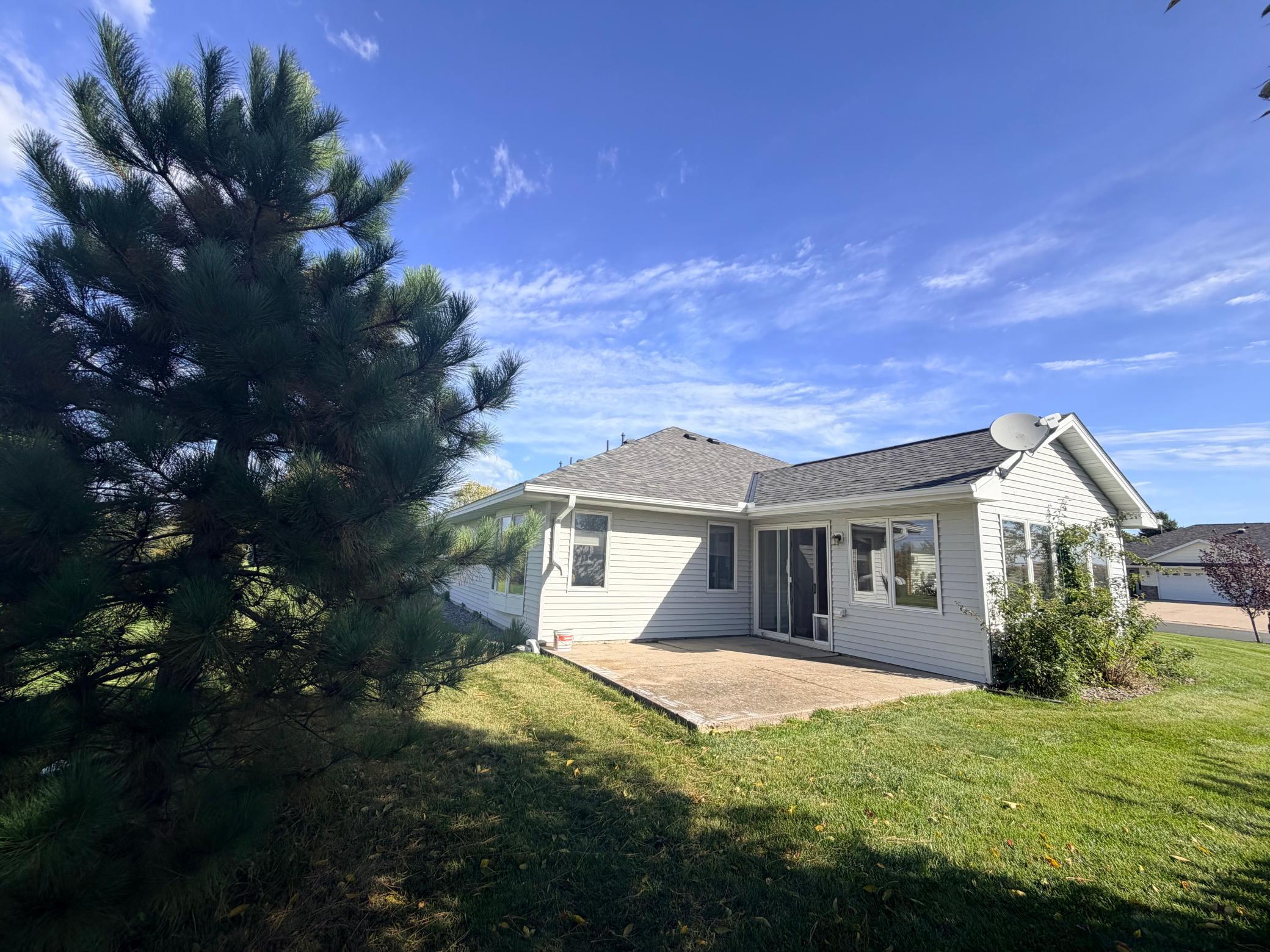 413 Circle View Drive Property Photo 4