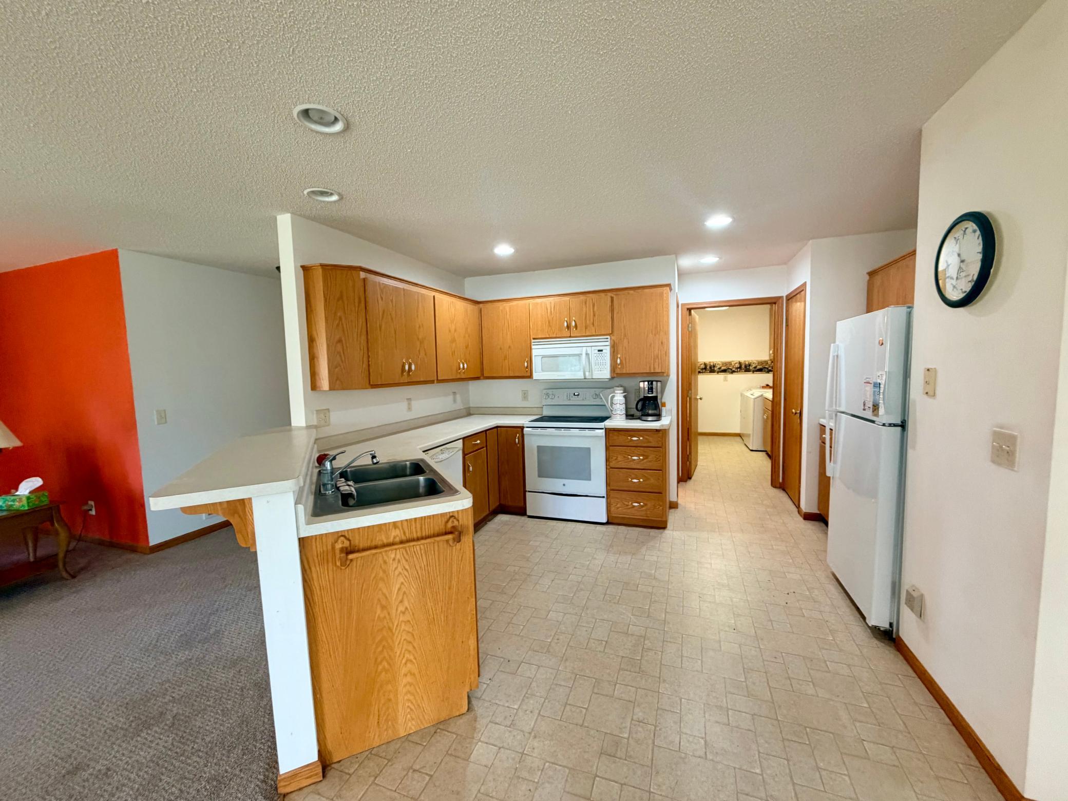 413 Circle View Drive Property Photo 10