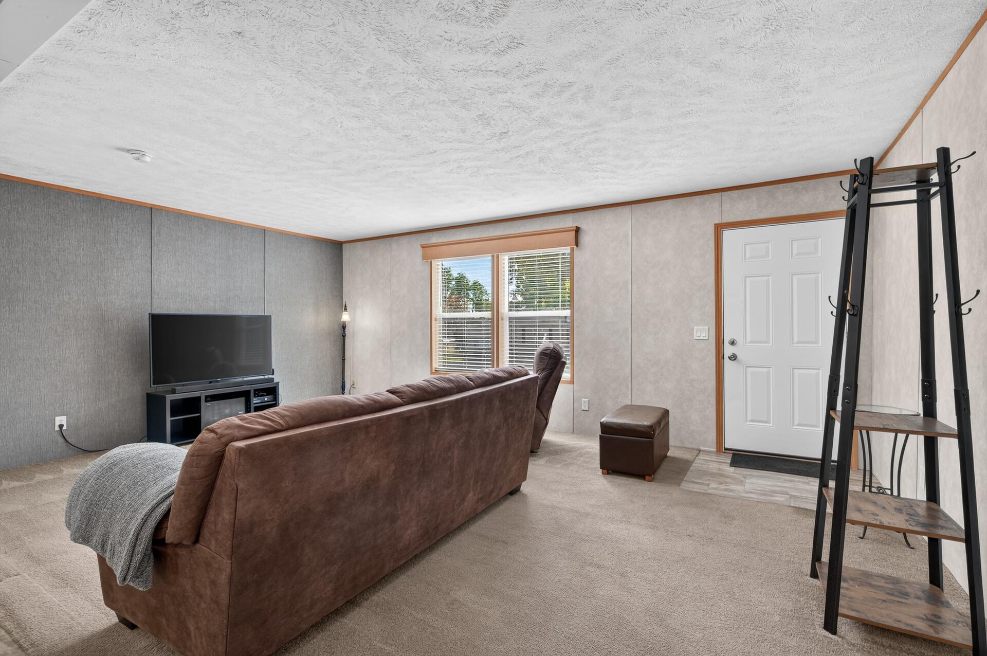 206 Burnsville Circle Property Photo 5