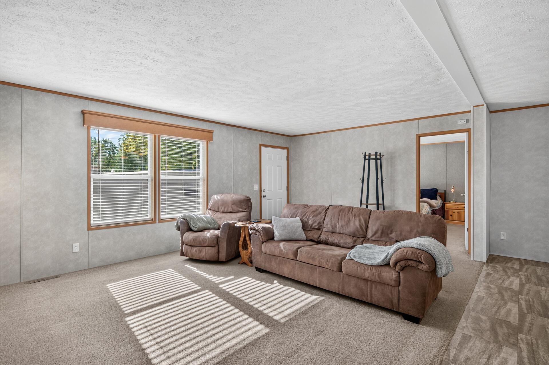 206 Burnsville Circle Property Photo 7