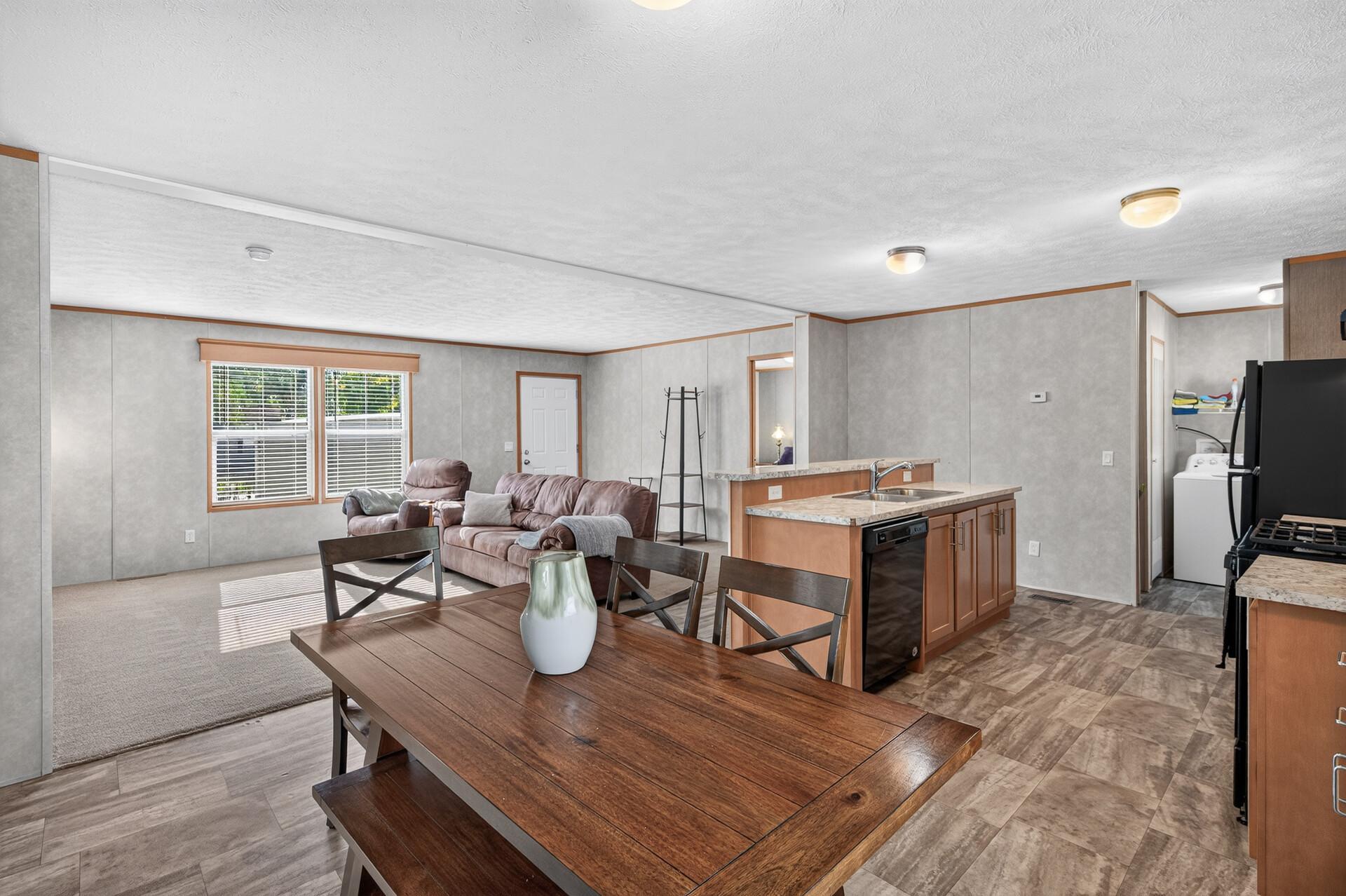 206 Burnsville Circle Property Photo 15