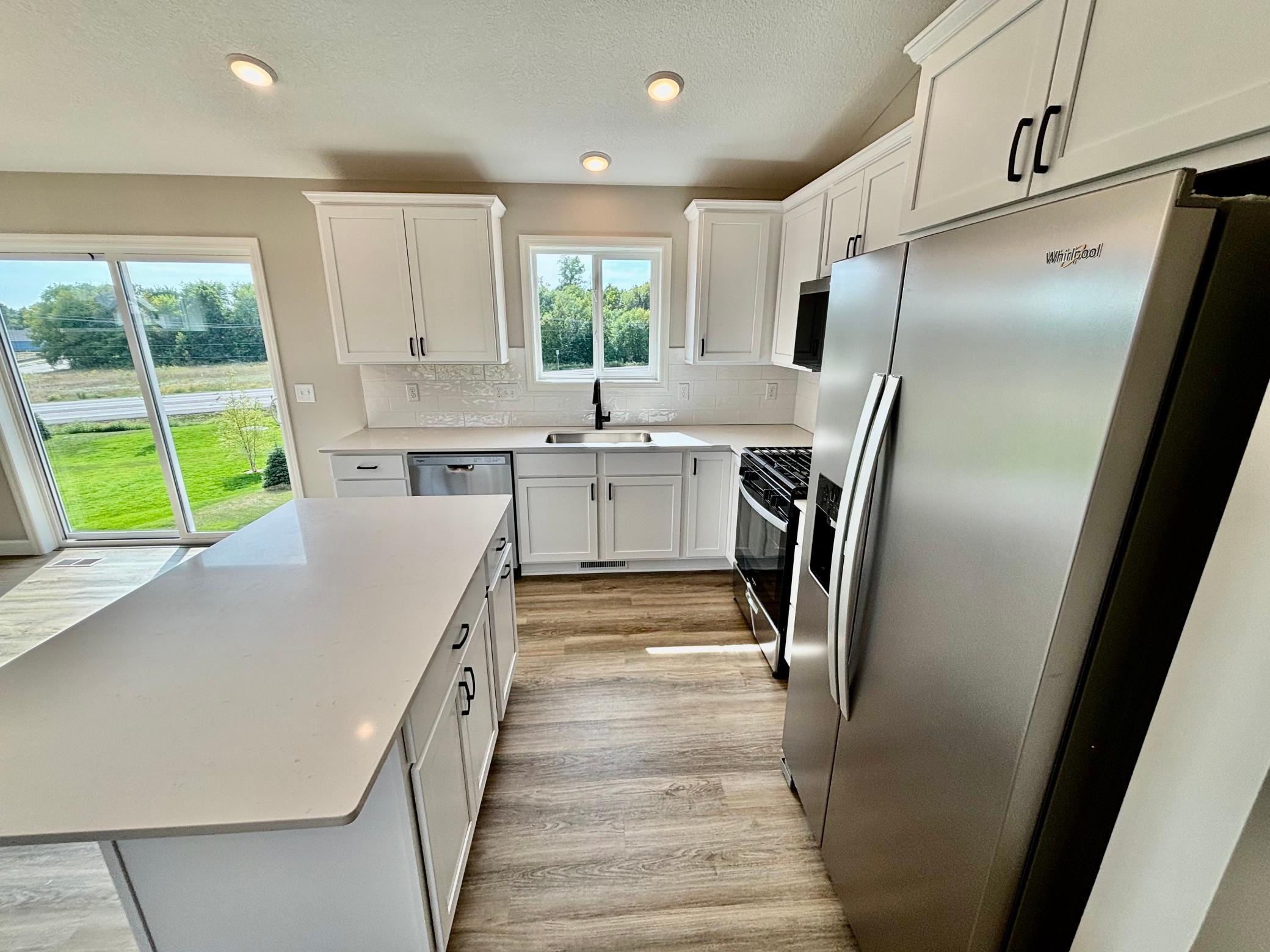813 Walnut Grove Lane Property Photo 4