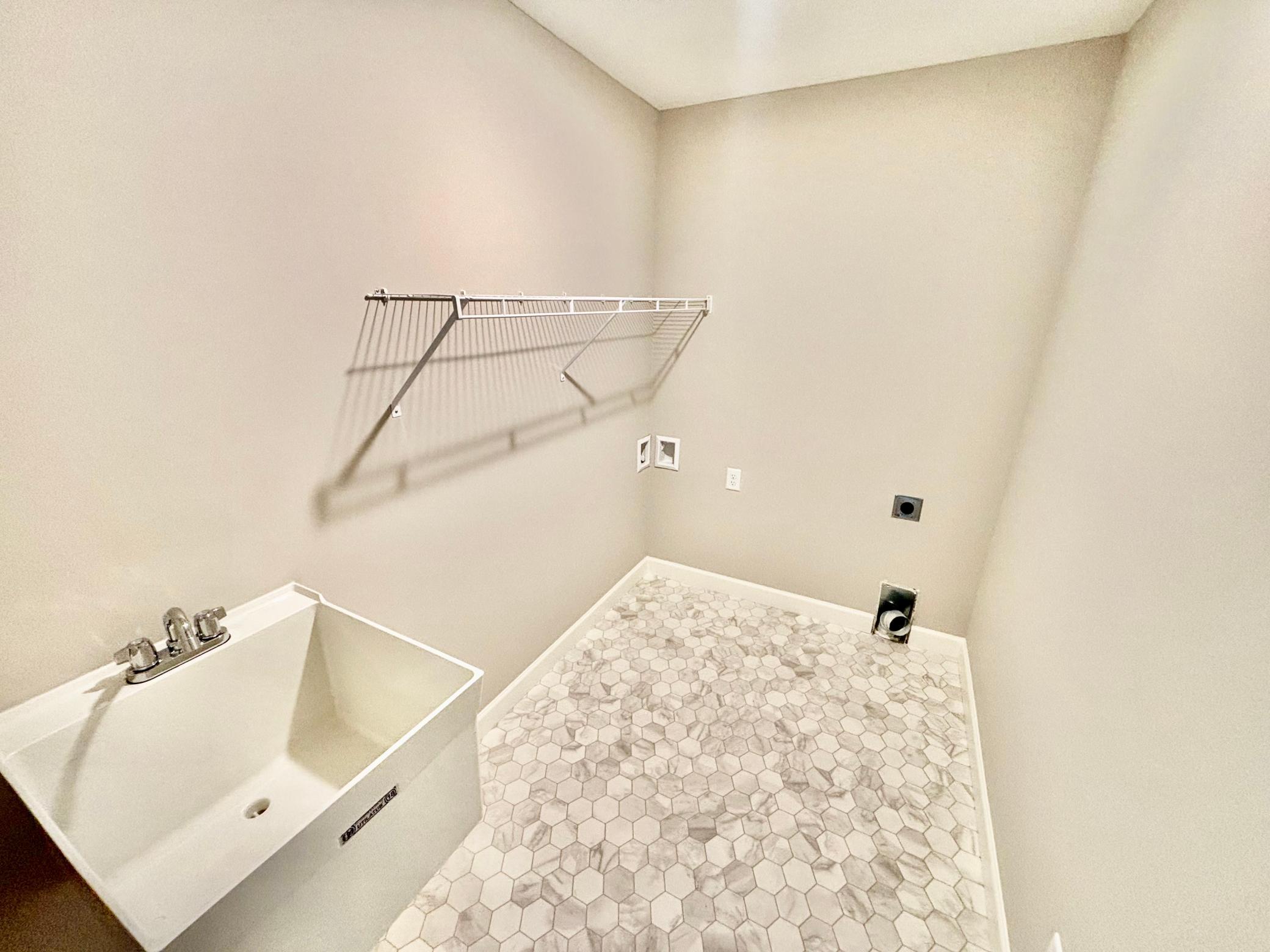 813 Walnut Grove Lane Property Photo 16