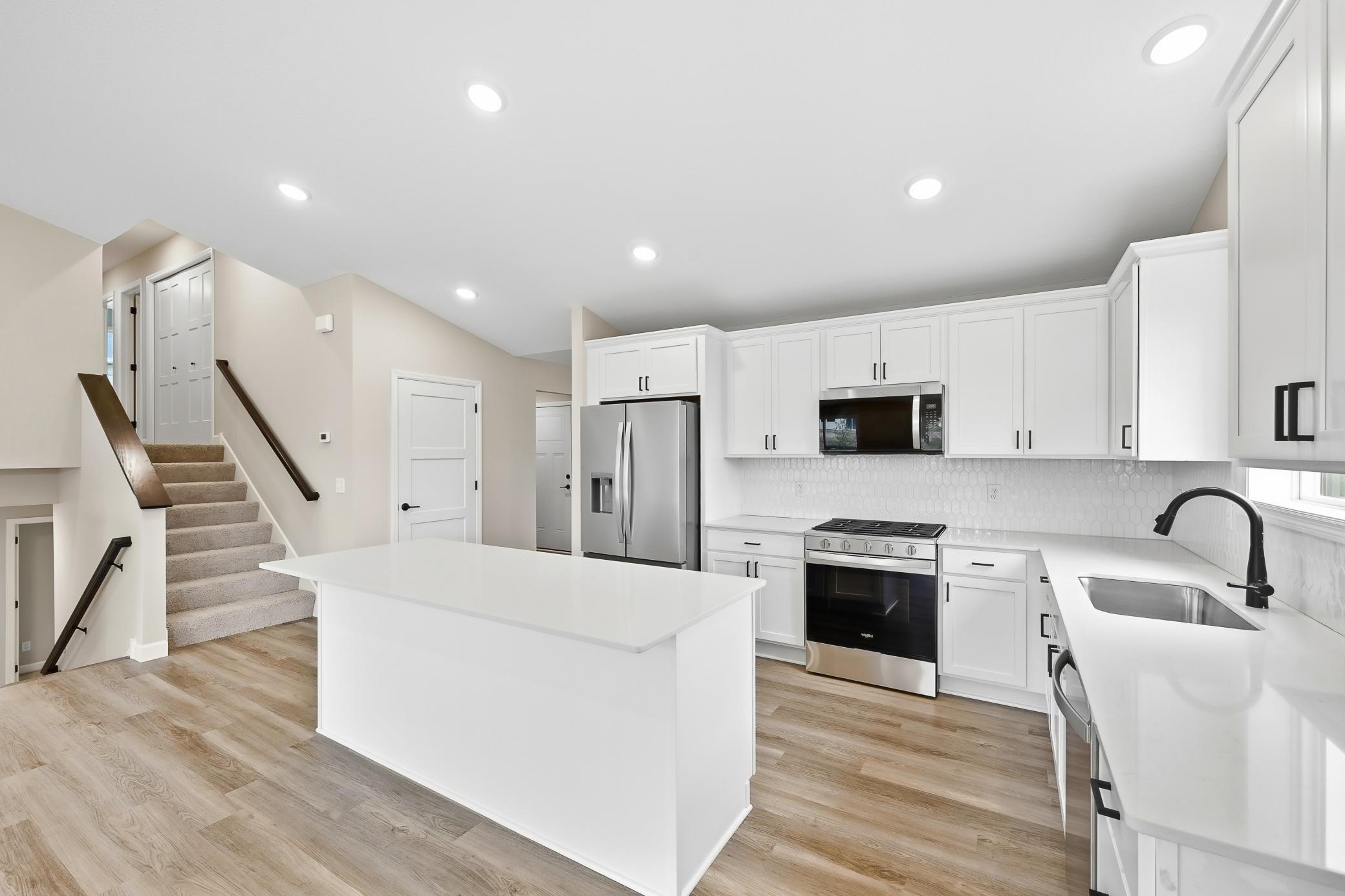 810 Walnut Court Property Photo 4