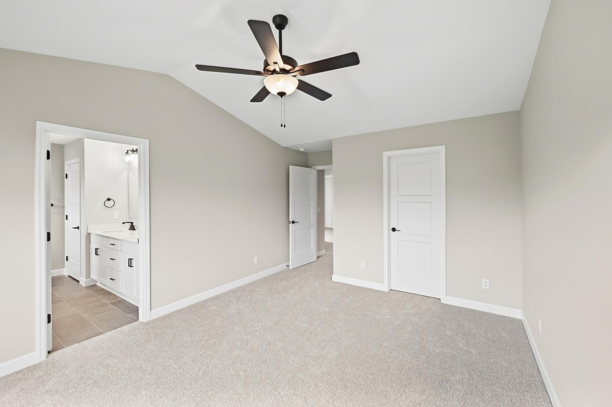 810 Walnut Court Property Photo 19