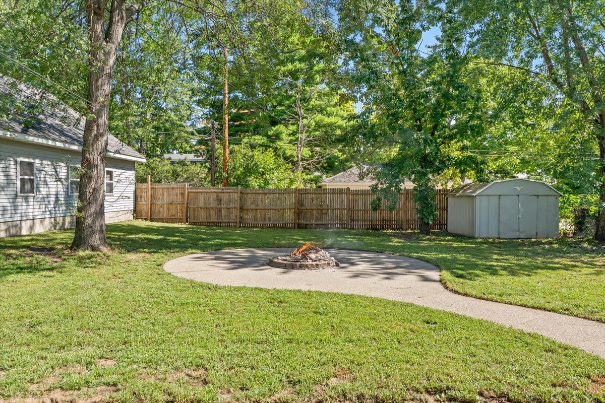 1284 12th Avenue N Property Photo 5