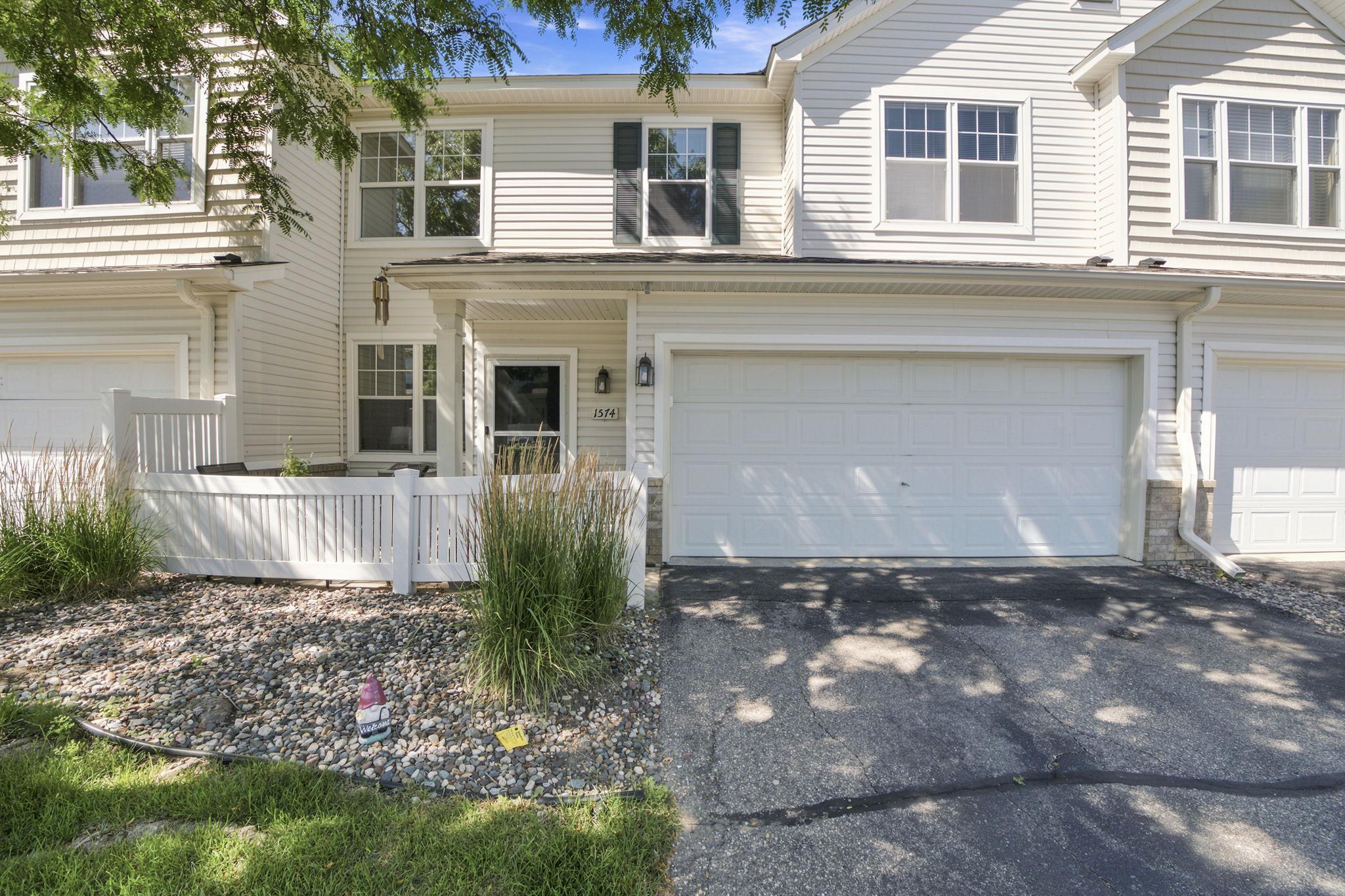 1574 Liberty Circle Property Photo 3