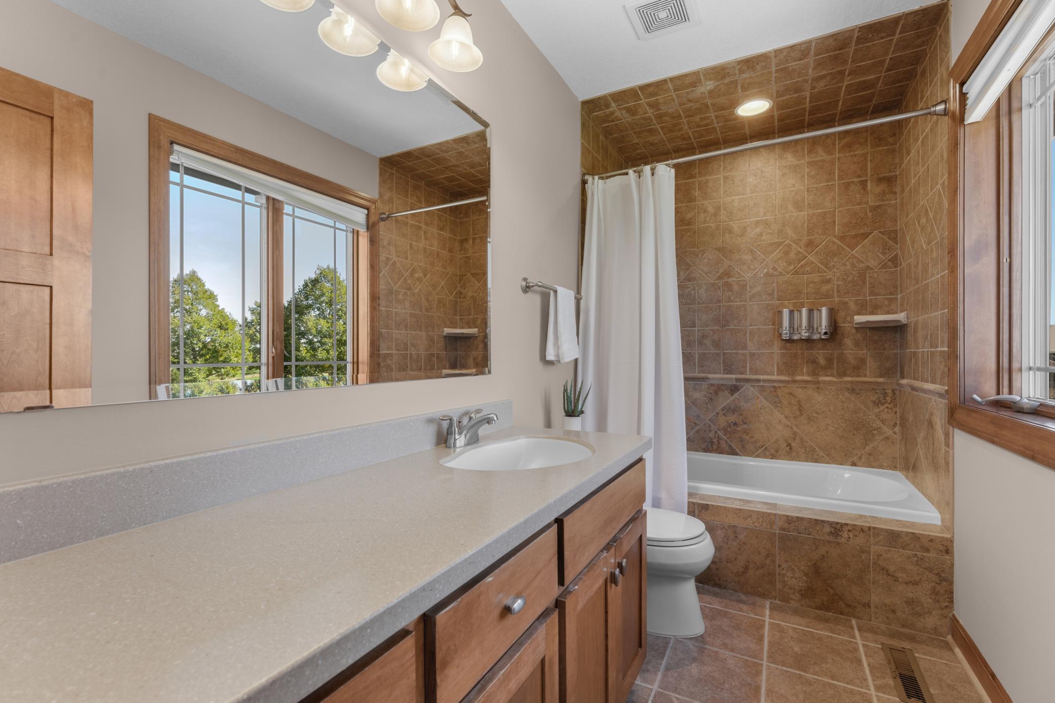 1502 Epperstone Enclave Ne Property Photo 37