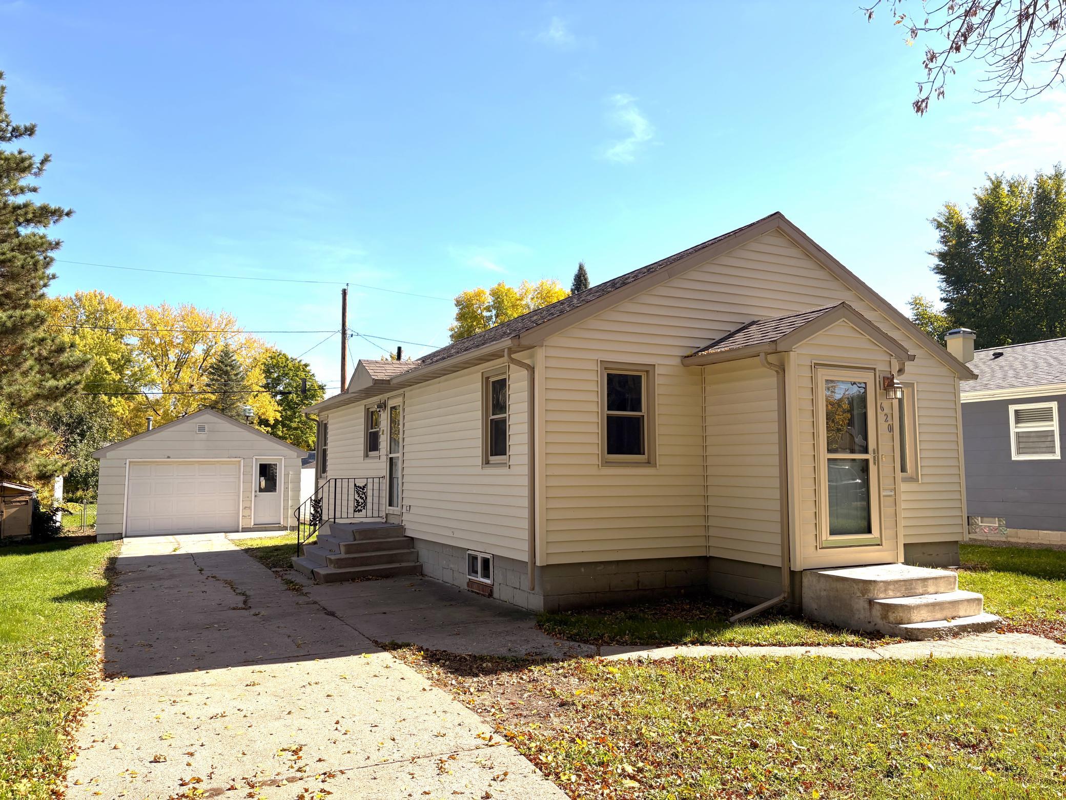 620 S 10th Street Property Photo 1