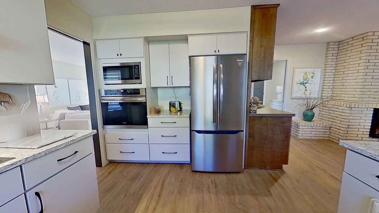 405 E Marshall Street Property Photo 17