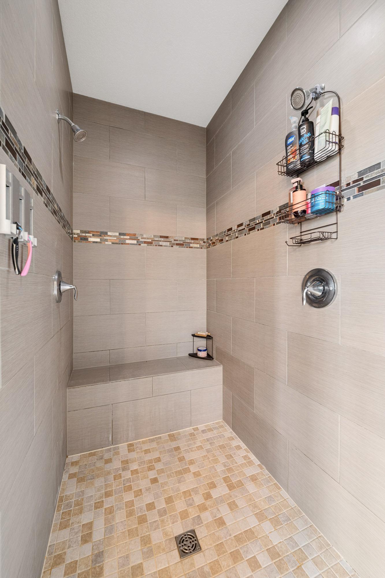 11003 Wesley Drive Property Photo 26