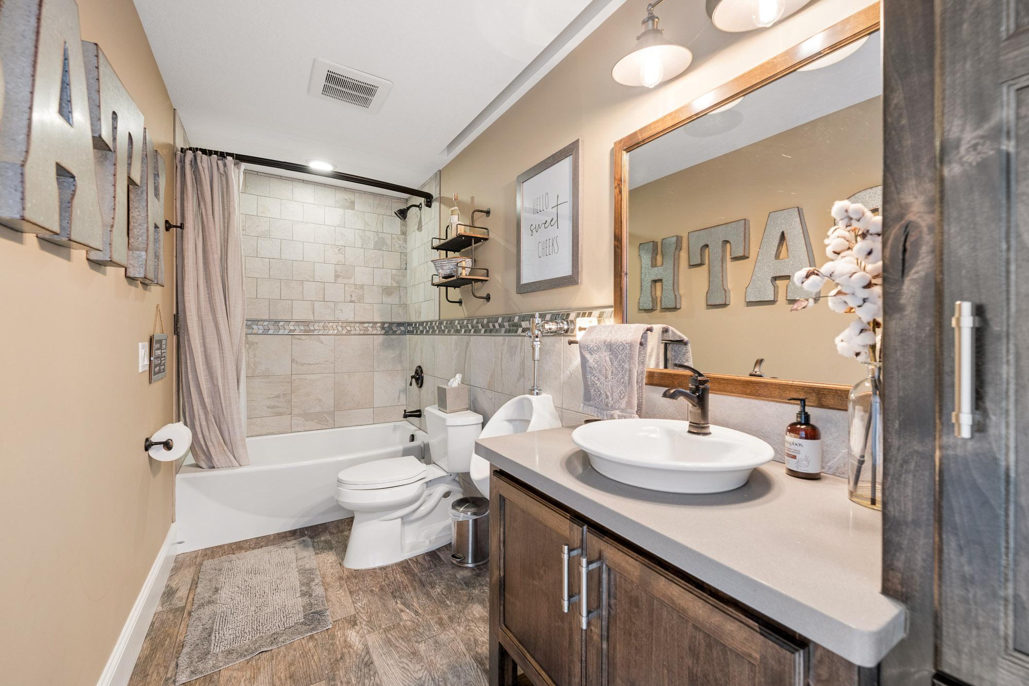 11003 Wesley Drive Property Photo 44