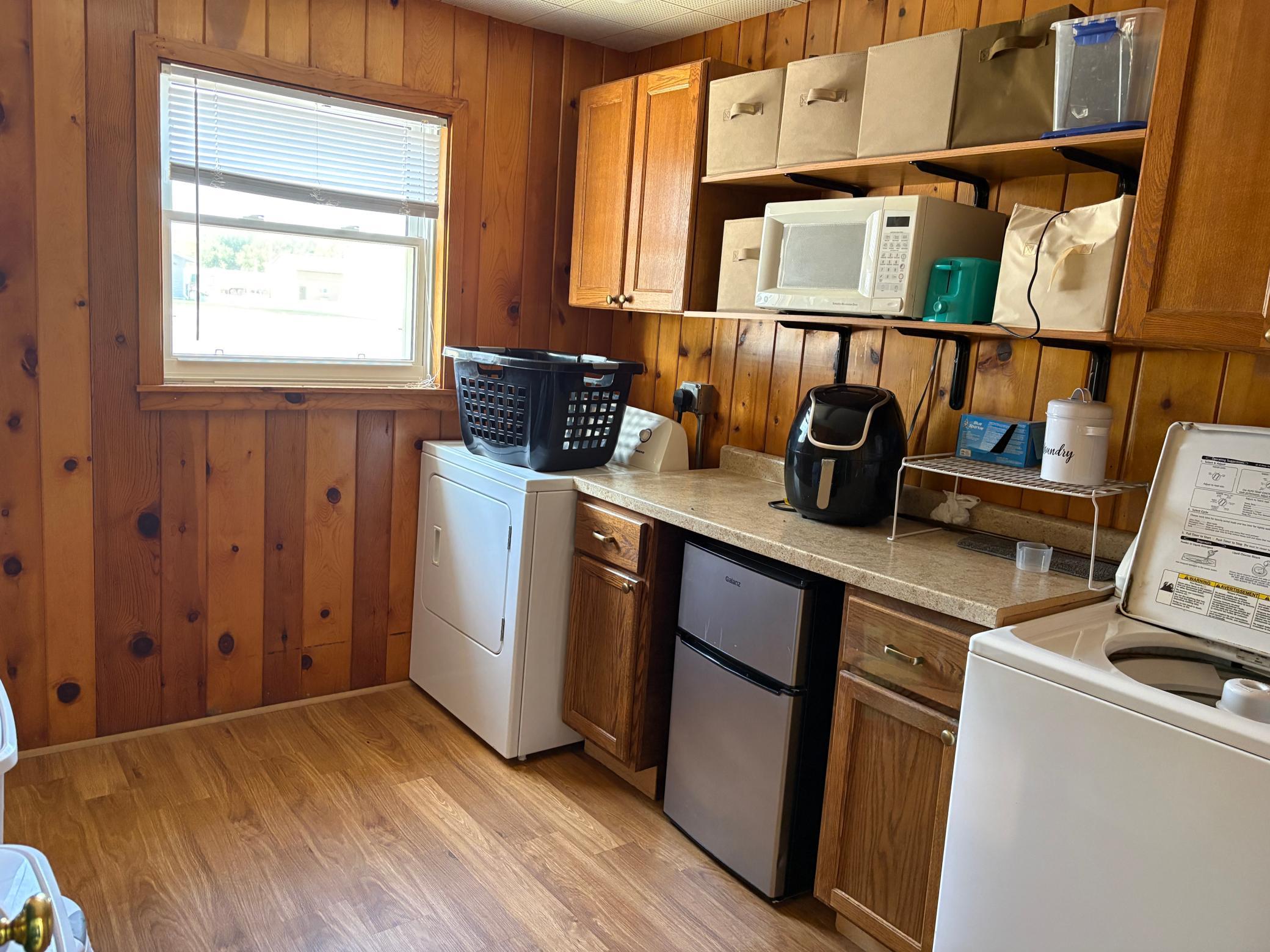 266 Second Avenue W Property Photo 9