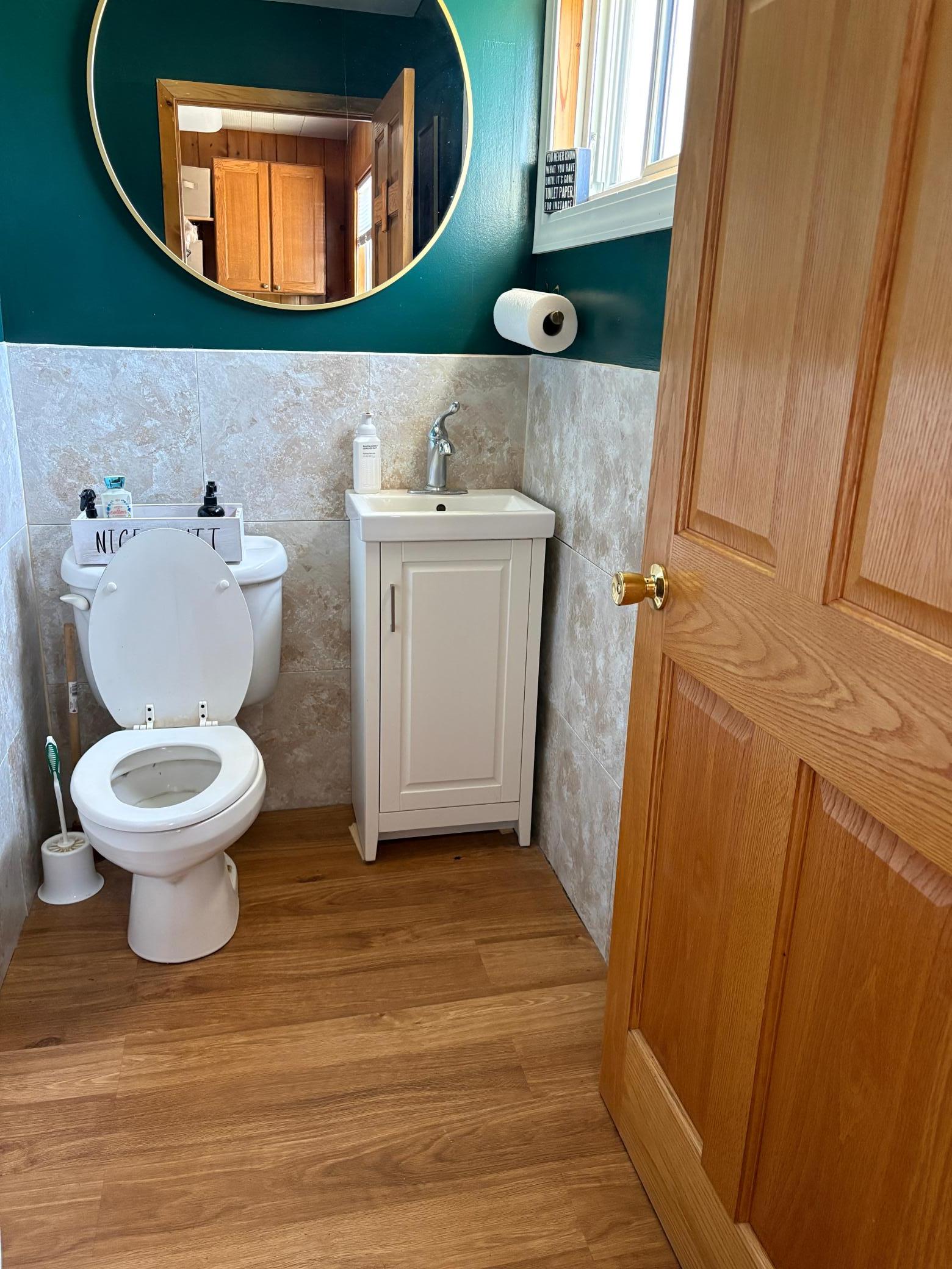 266 Second Avenue W Property Photo 10