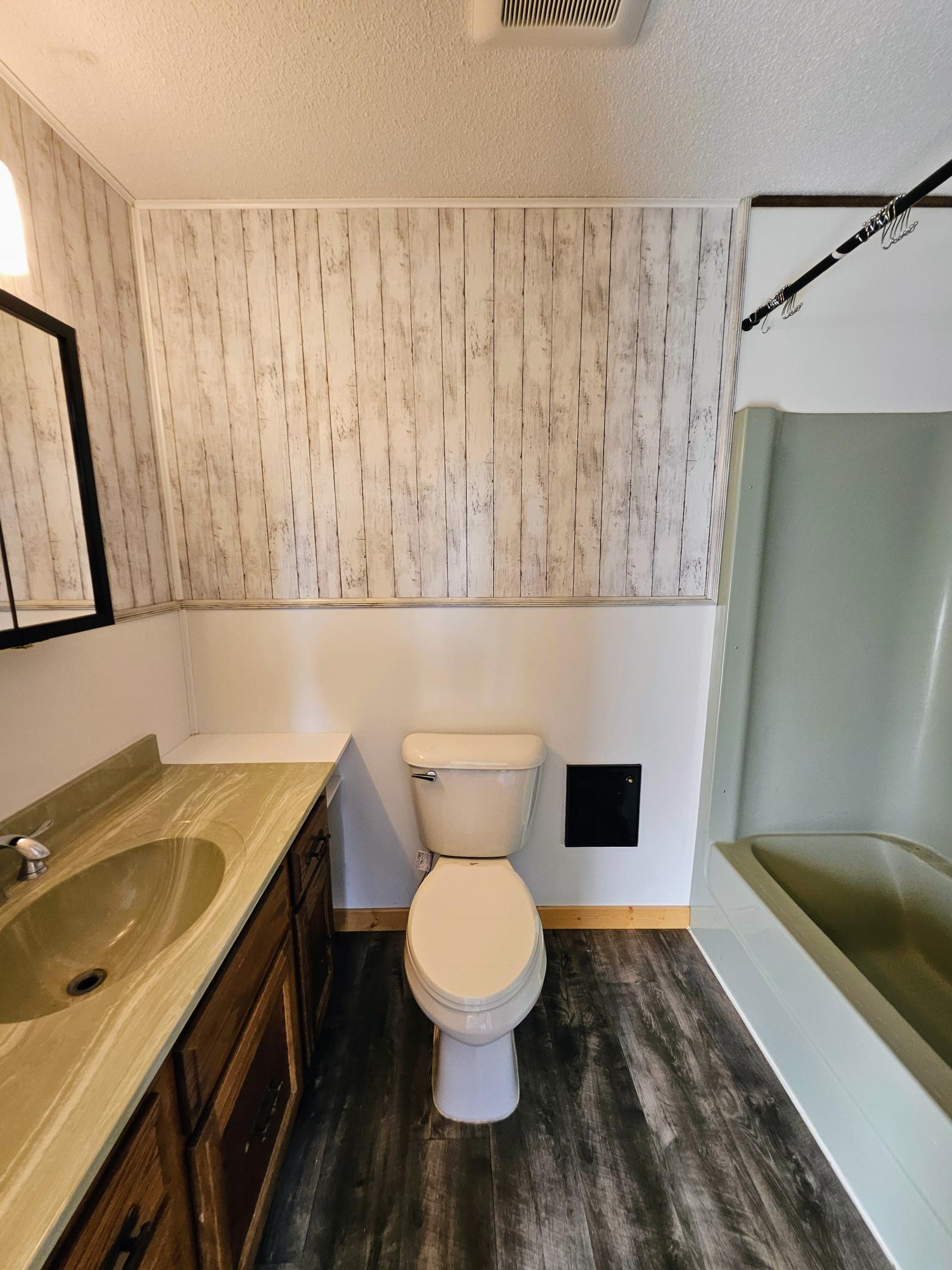 312 Melby Avenue Property Photo 22