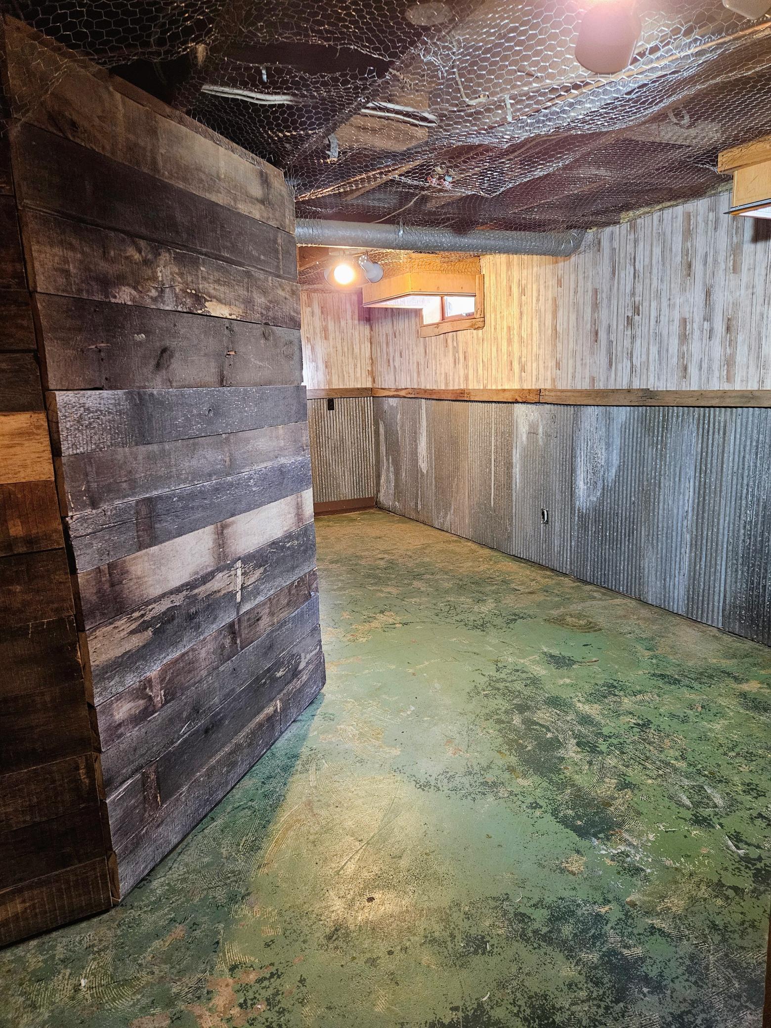 312 Melby Avenue Property Photo 33