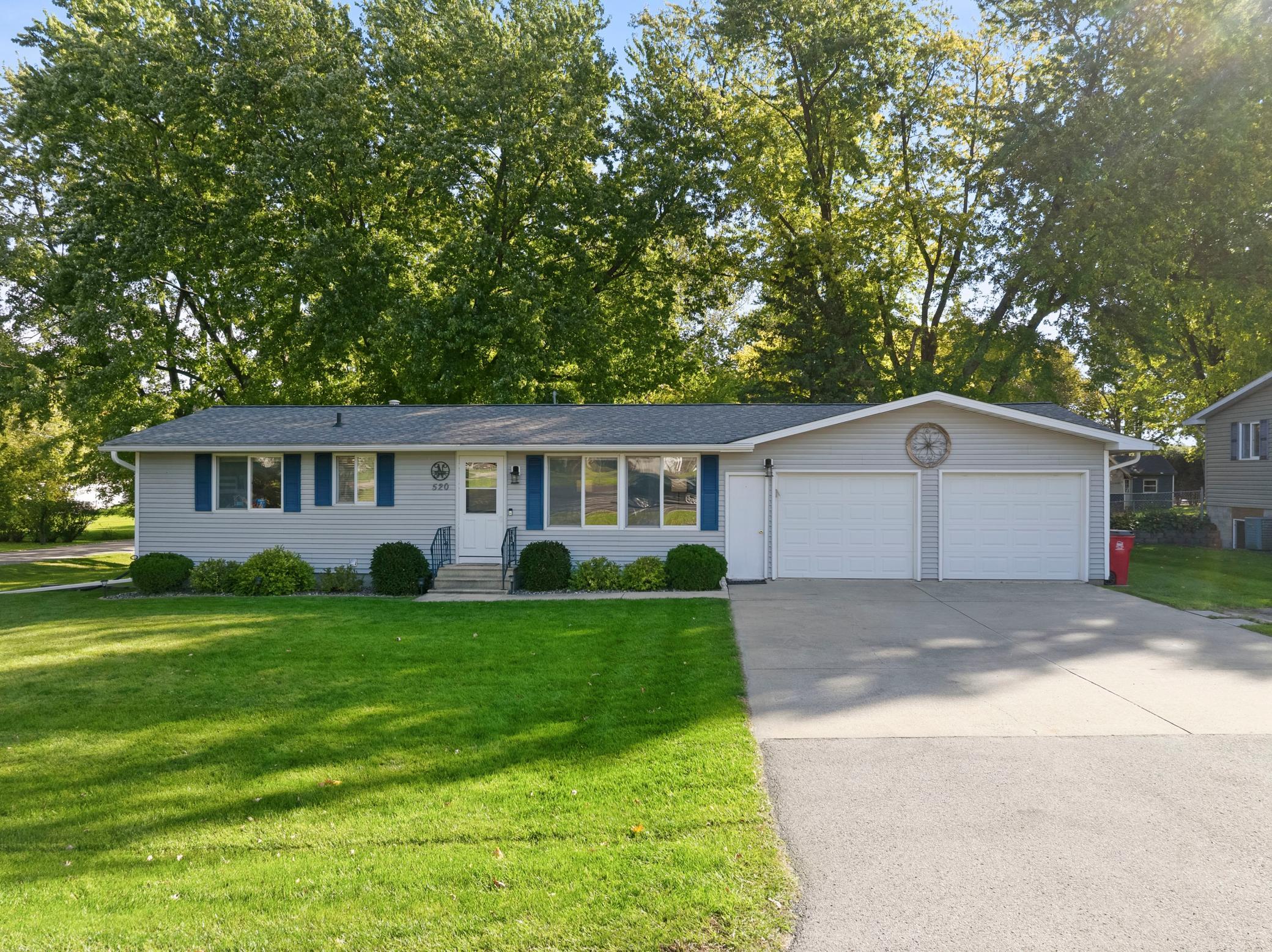 520 Walnut Street Property Photo 1